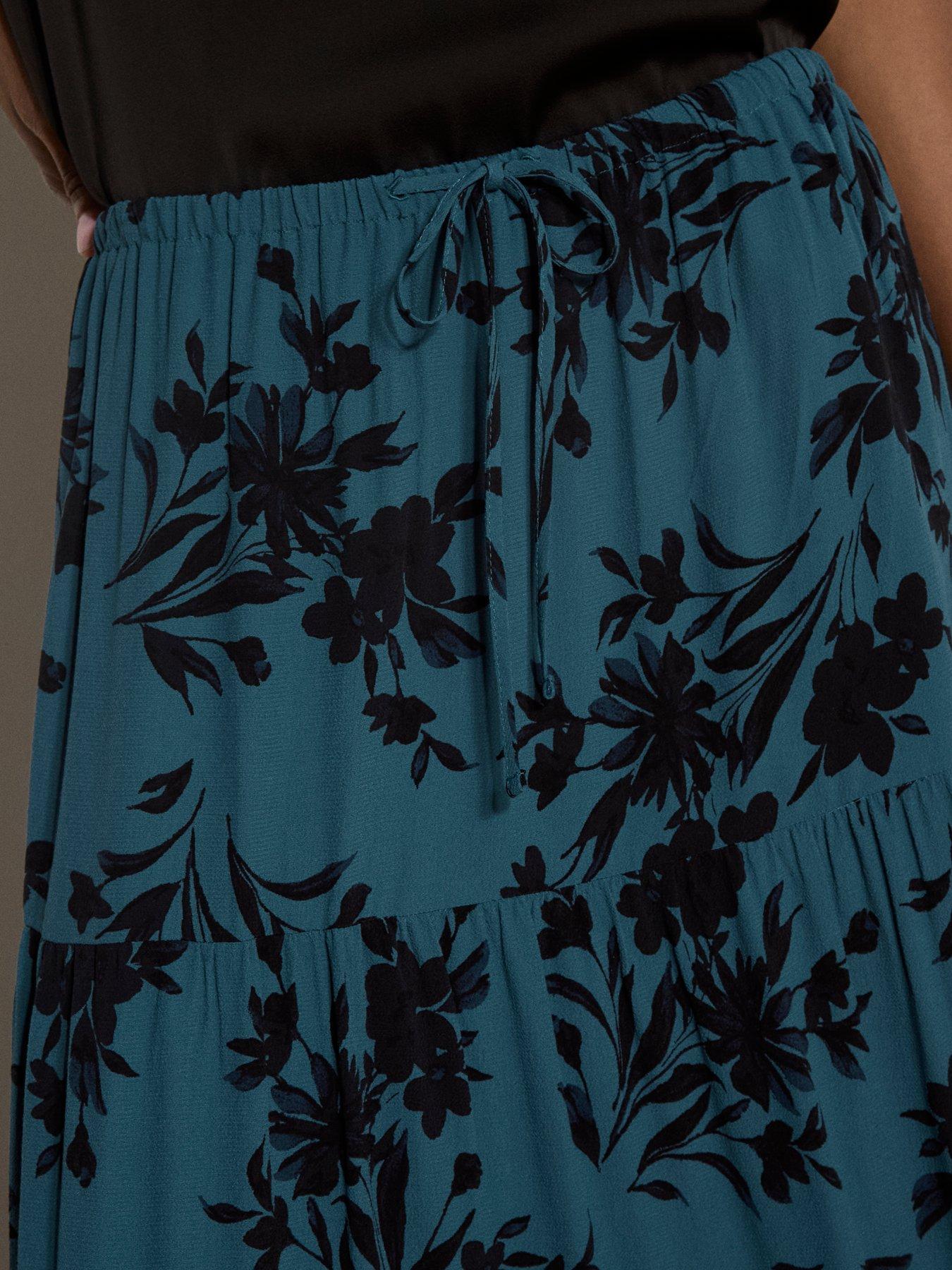 Image 4 of 5 of Apricot Floral Tiered Silhouette Skirt - Green
