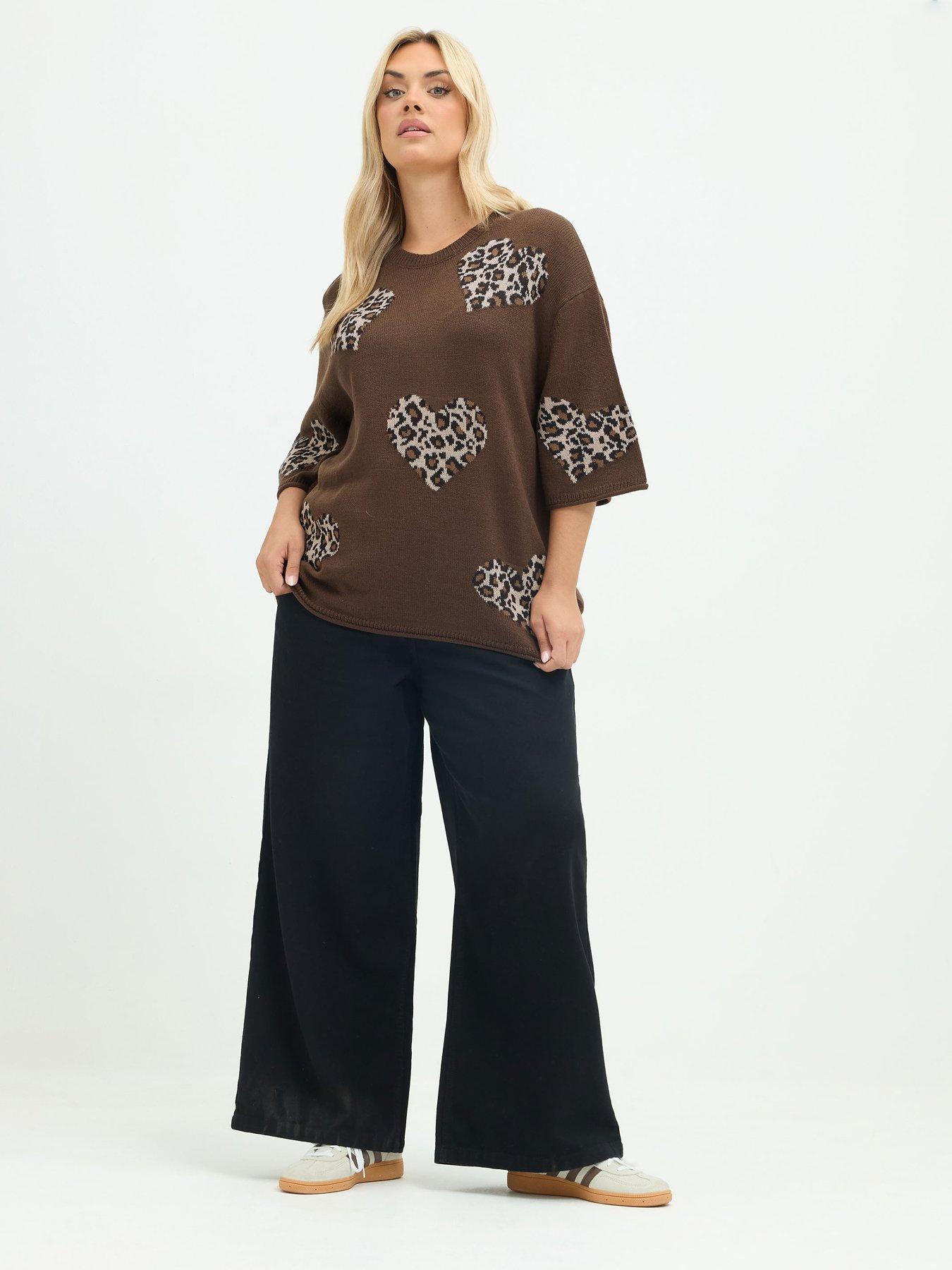 Image 3 of 4 of Yours Curve Heart Leopard Boxy Top - Brown