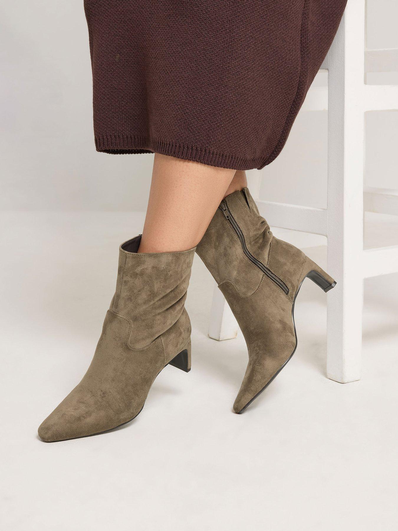 Image 4 of 4 of Yours Womens Wide Fit Soft Square Kitten Heel Ankle Boot - Cream
