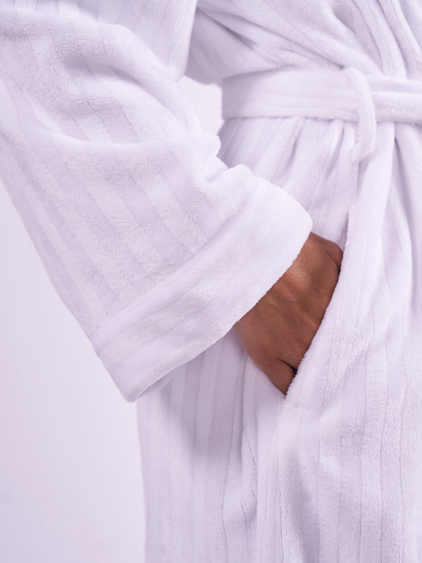 Image 5 of 5 of Cyberjammies Stripe Plush Robe - White
