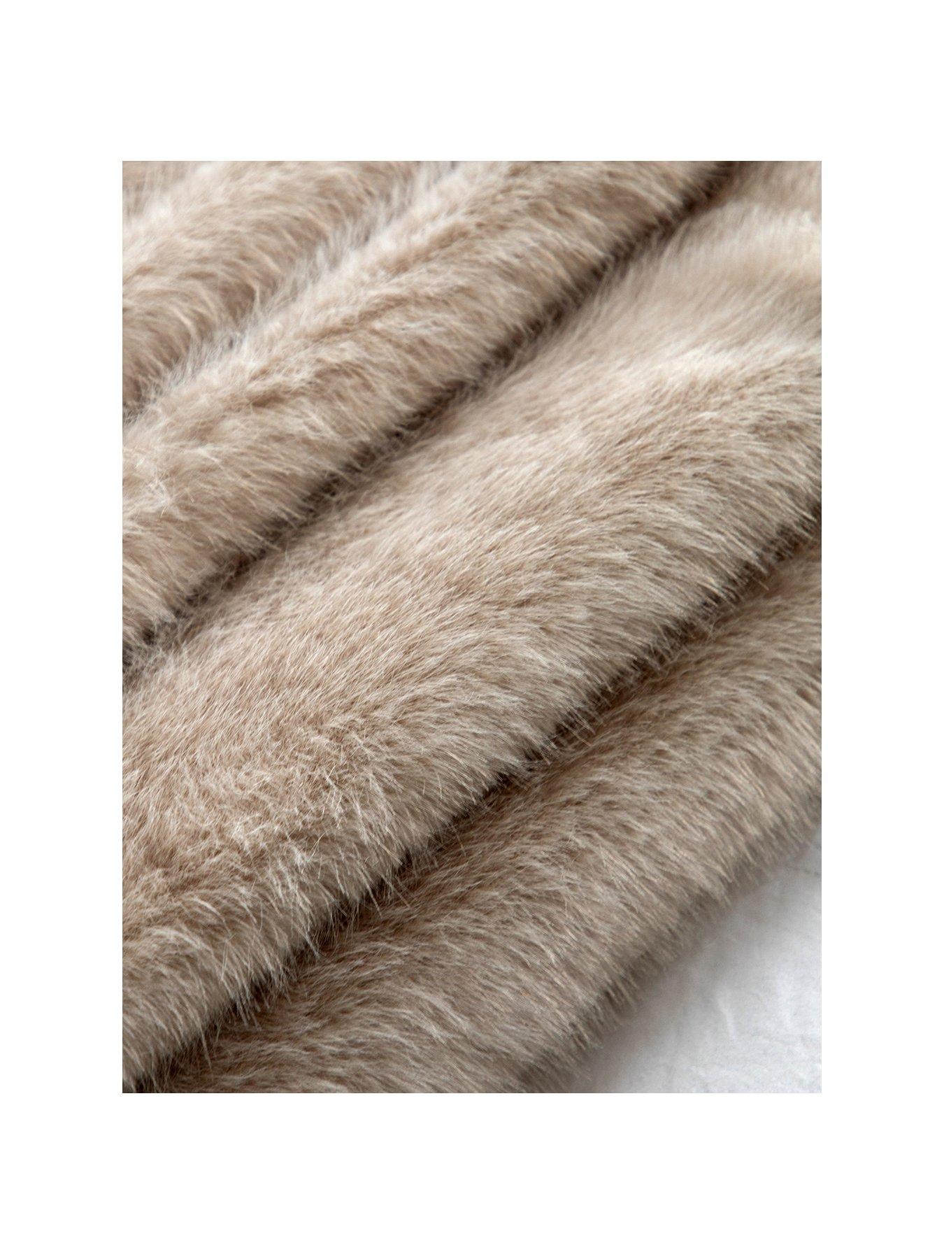 Image 2 of 5 of Gallery Direct Maple Faux Fur Throw Oatmeal 150x200cm