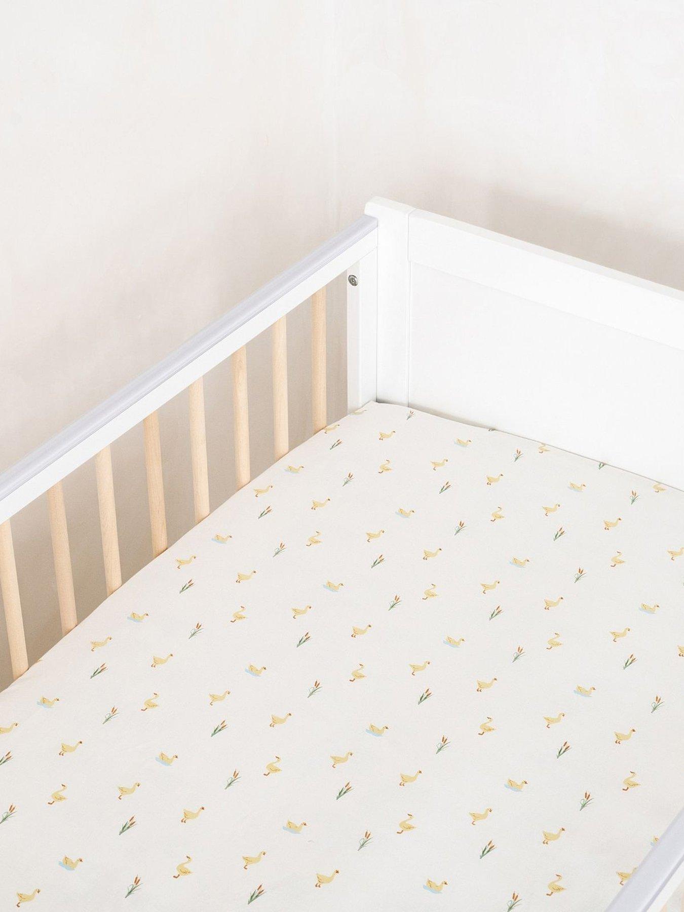 Clair De Lune 2 Pack Cot Bed Sheets and Cot Bed Mattress Protector - Duckling