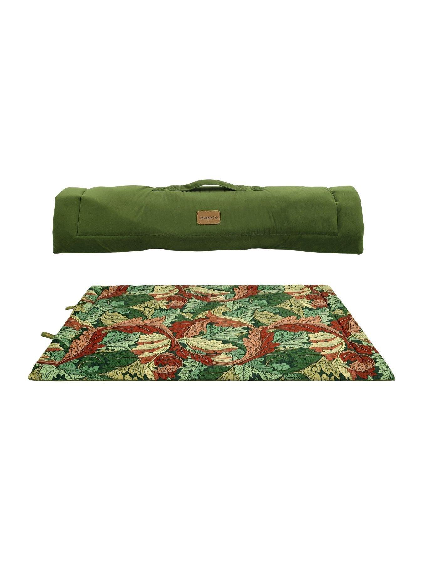 Image 1 of 6 of William Morris William Morris Acanthus Print Christmas Travel Mat