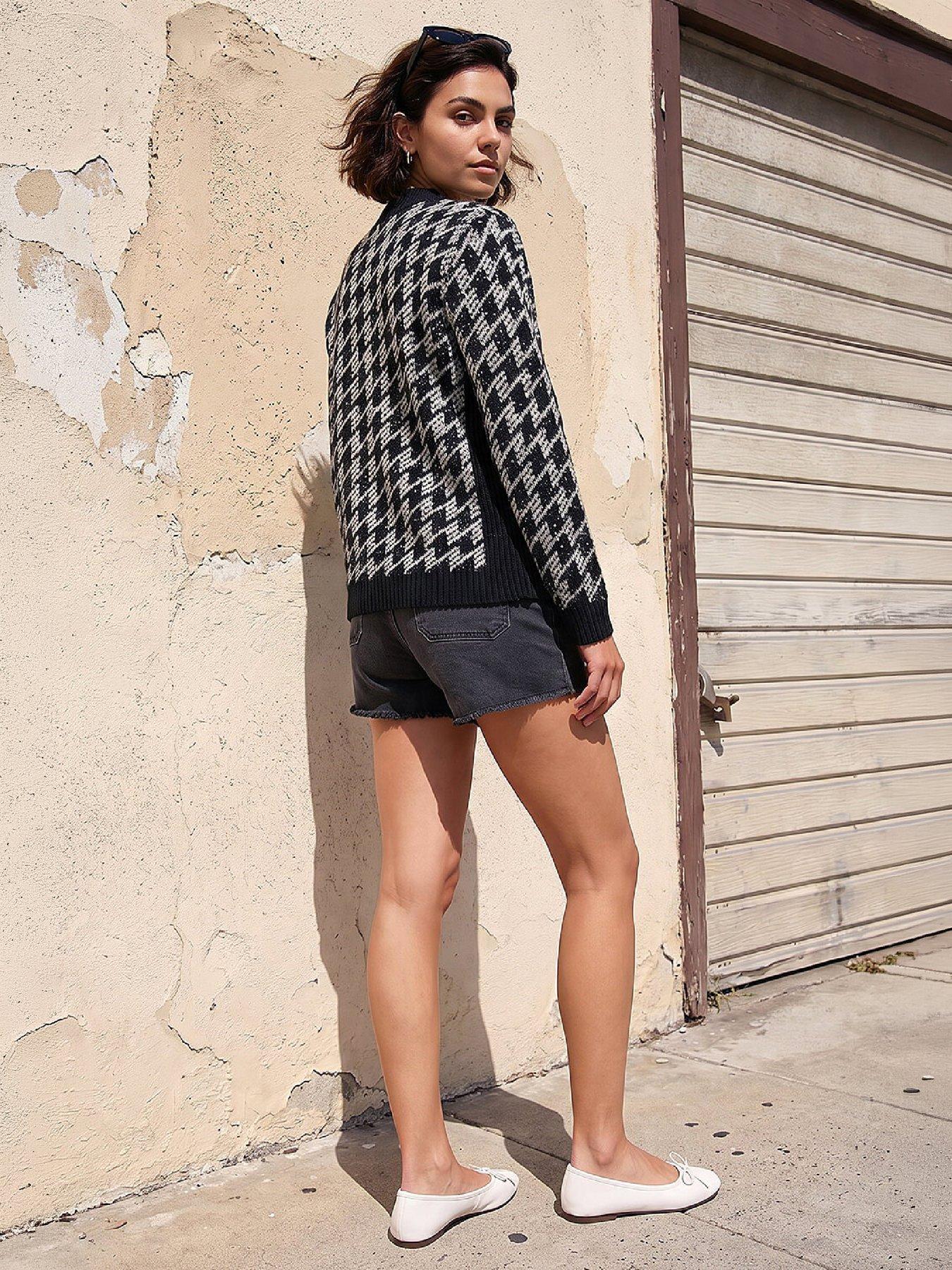 Image 3 of 5 of Roman Dogtooth Cardigan