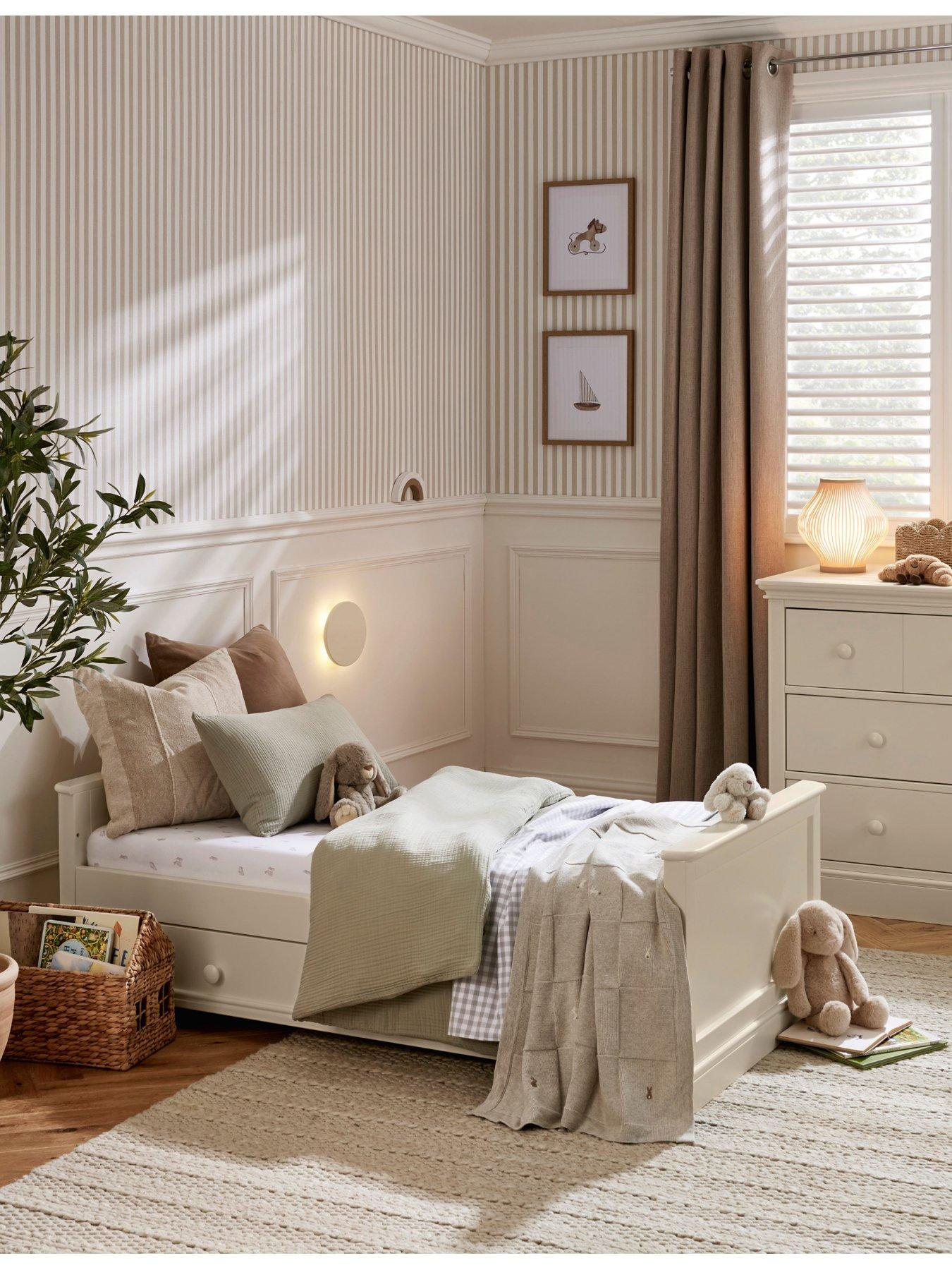 Image 4 of 7 of Mamas & Papas Oxford Range (Cotbed, Dresser & Wardrobe) Cashmere