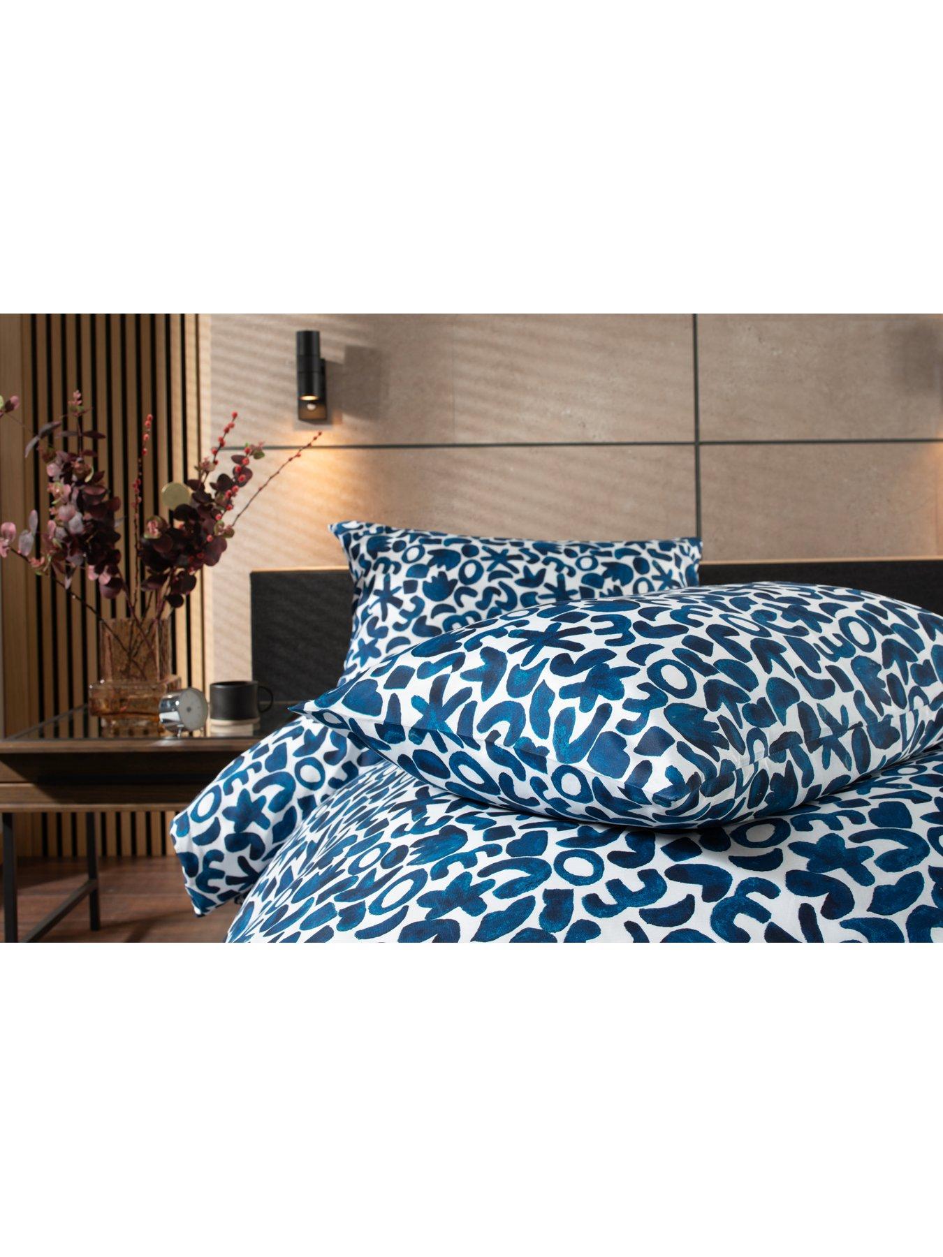 Image 3 of 5 of Studio 1846 Abstract Shapes King Duvet Set