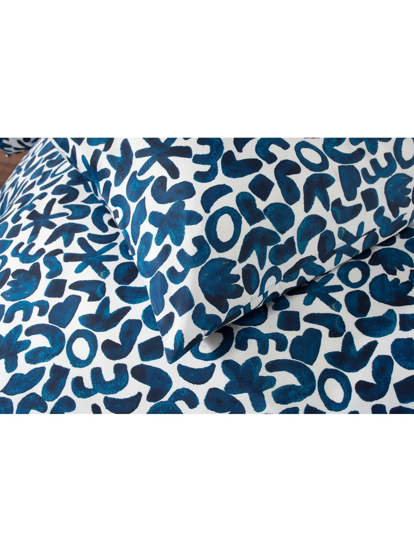 Image 4 of 5 of Studio 1846 Abstract Shapes King Duvet Set