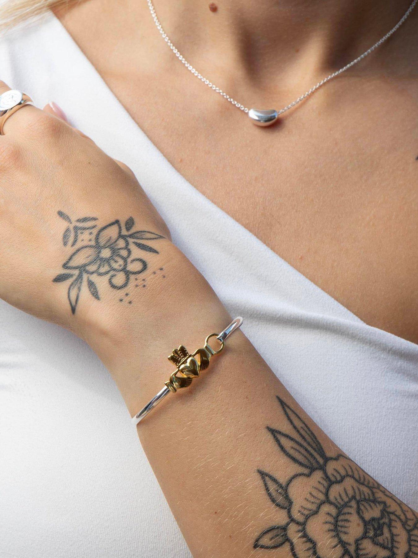 Image 4 of 5 of Seol + Gold Mixed Metal Claddagh Bangle