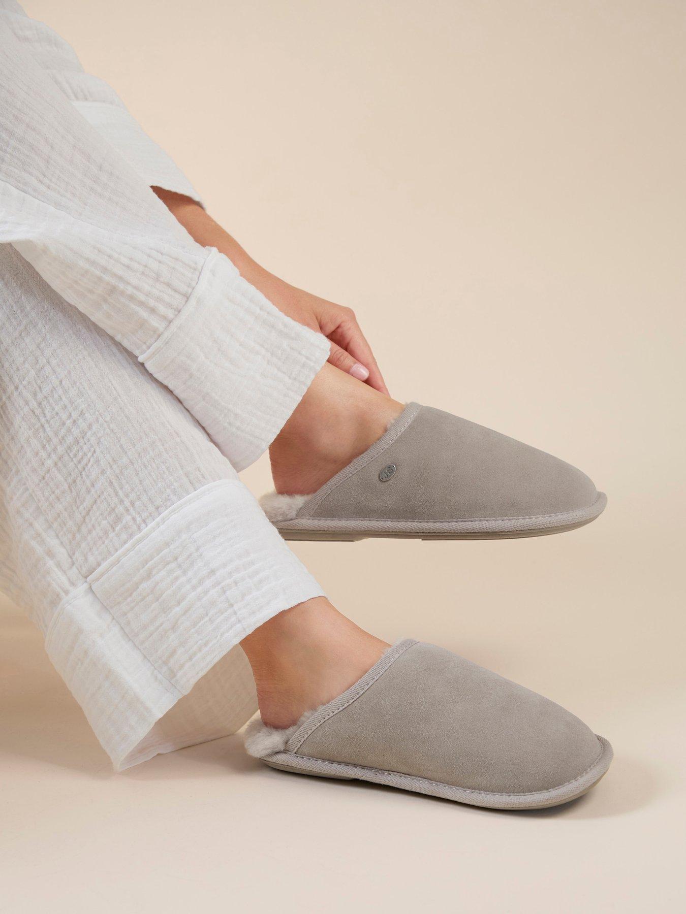 Image 5 of 5 of Just Sheepskin Just Sheepskin Womens Shaftesbury Mule Slippers - Dove