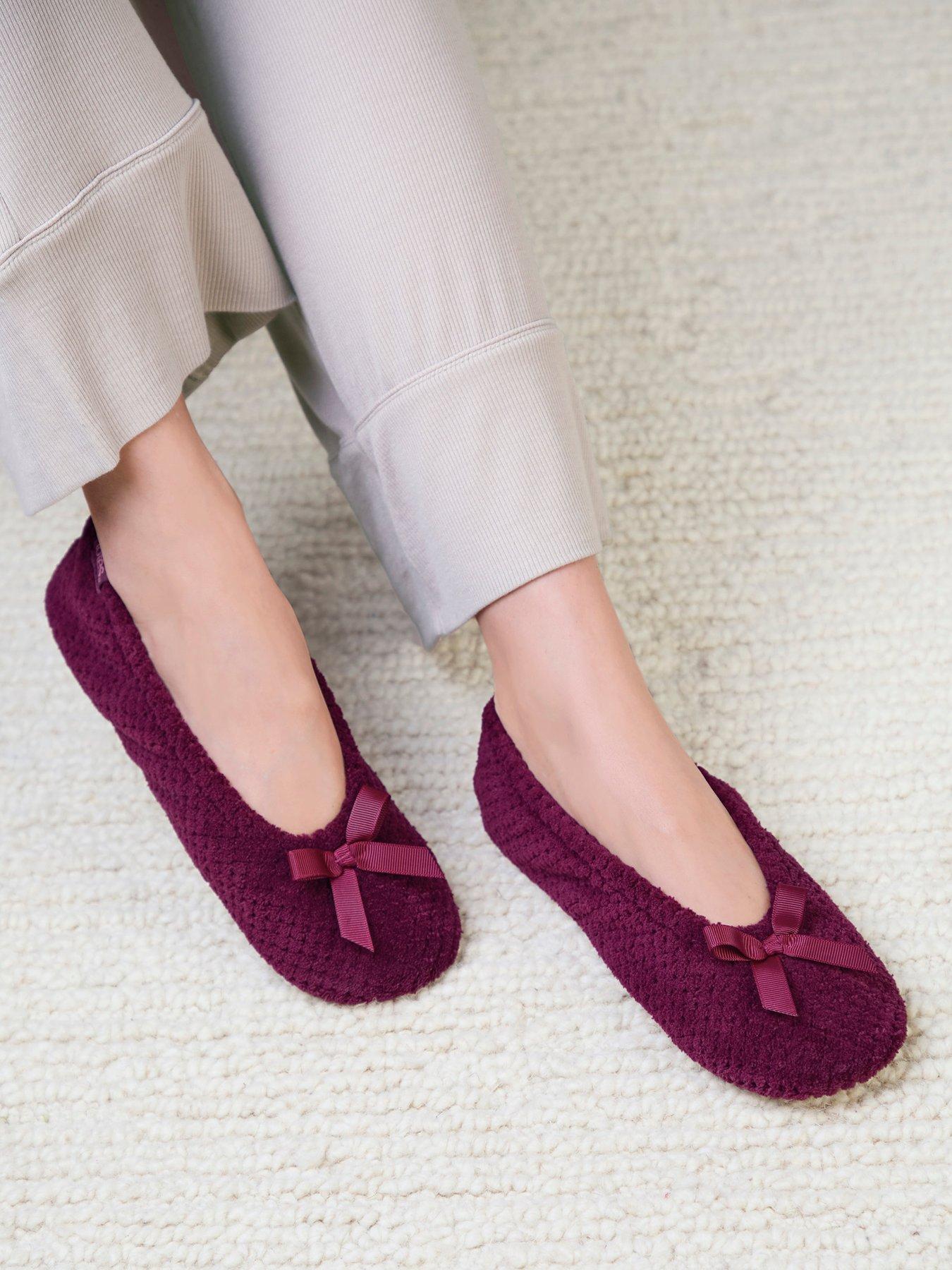 Image 5 of 5 of Totes Isotoner Totes Isotoner Womens Popcorn Ballet Slippers - Burgundy