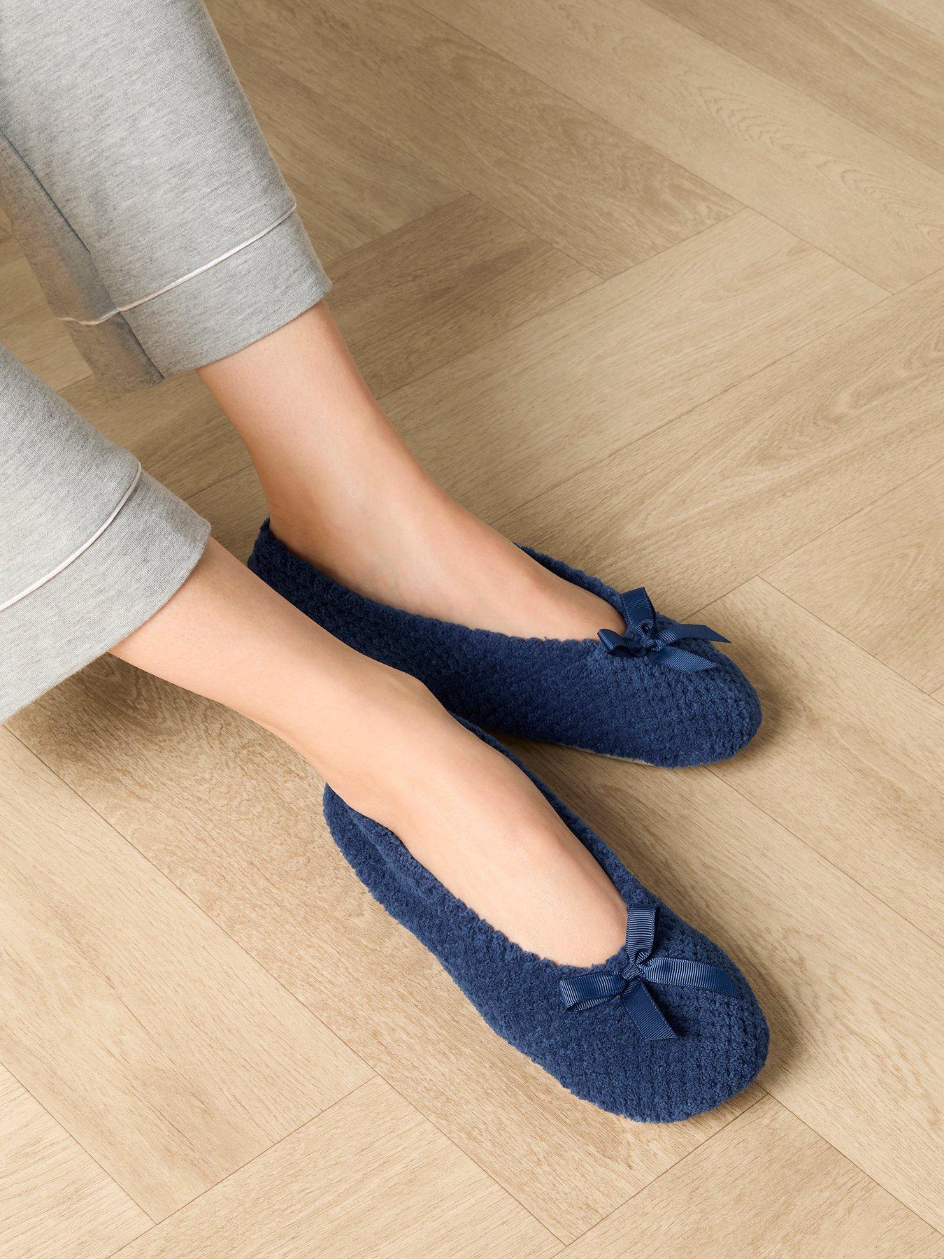 Image 5 of 5 of Totes Isotoner Womens Popcorn Bow Ballerina Slippers - Dark Blue