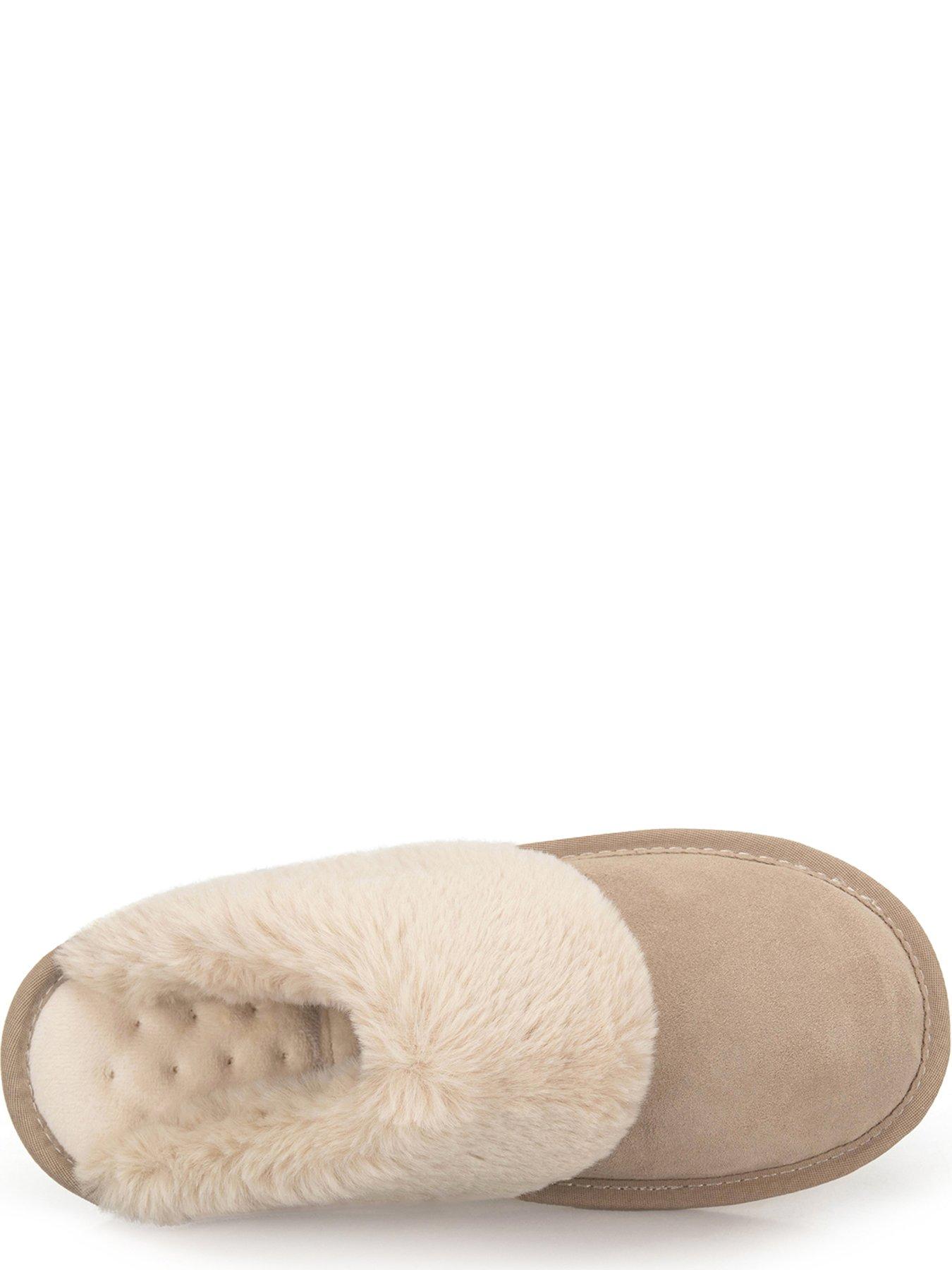 Image 3 of 5 of Totes Isotoner Totes Isotoner Womens Suede Mule Slippers With Faux Fur Lining - Sand