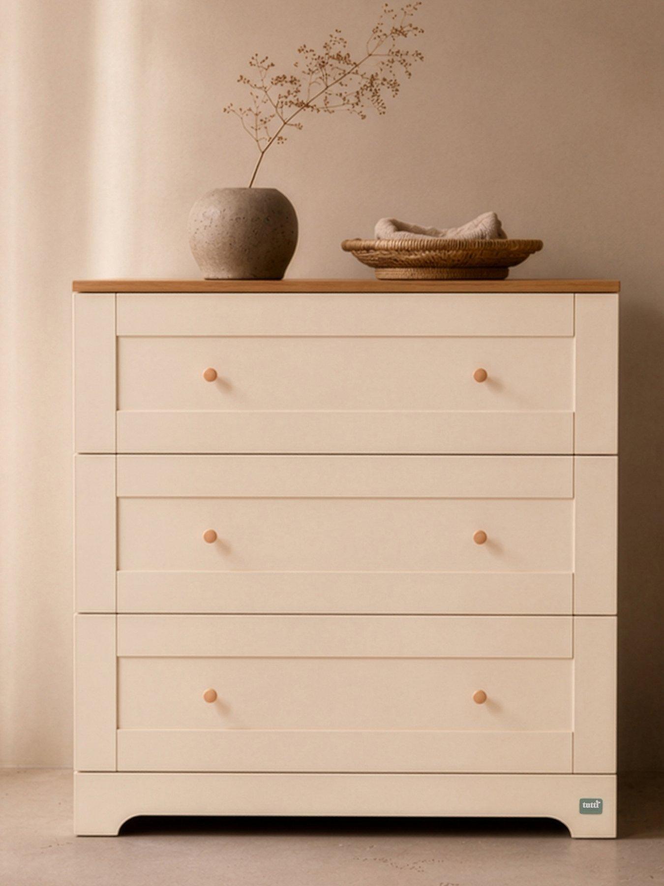 Image 4 of 5 of Tutti Bambini Rio Chest Changer - Cashmere/Honey Oak