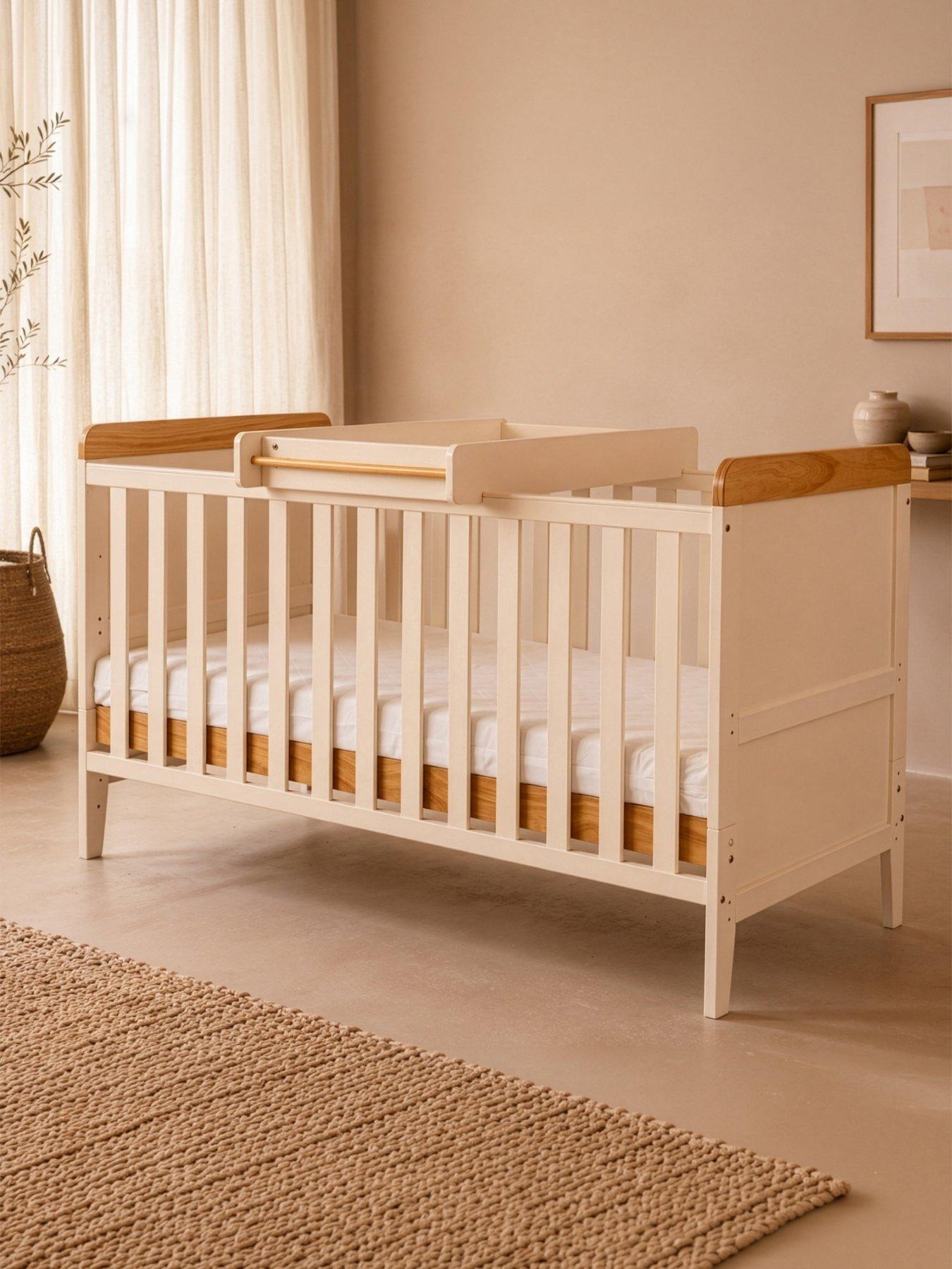 Image 4 of 7 of Tutti Bambini Rio 2pc Room Set - Cashmere/Honey Oak
