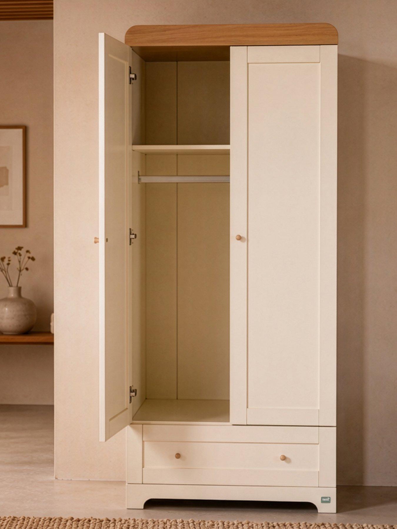 Image 5 of 7 of Tutti Bambini Rio 3pc Room Set - Cashmere/Honey Oak