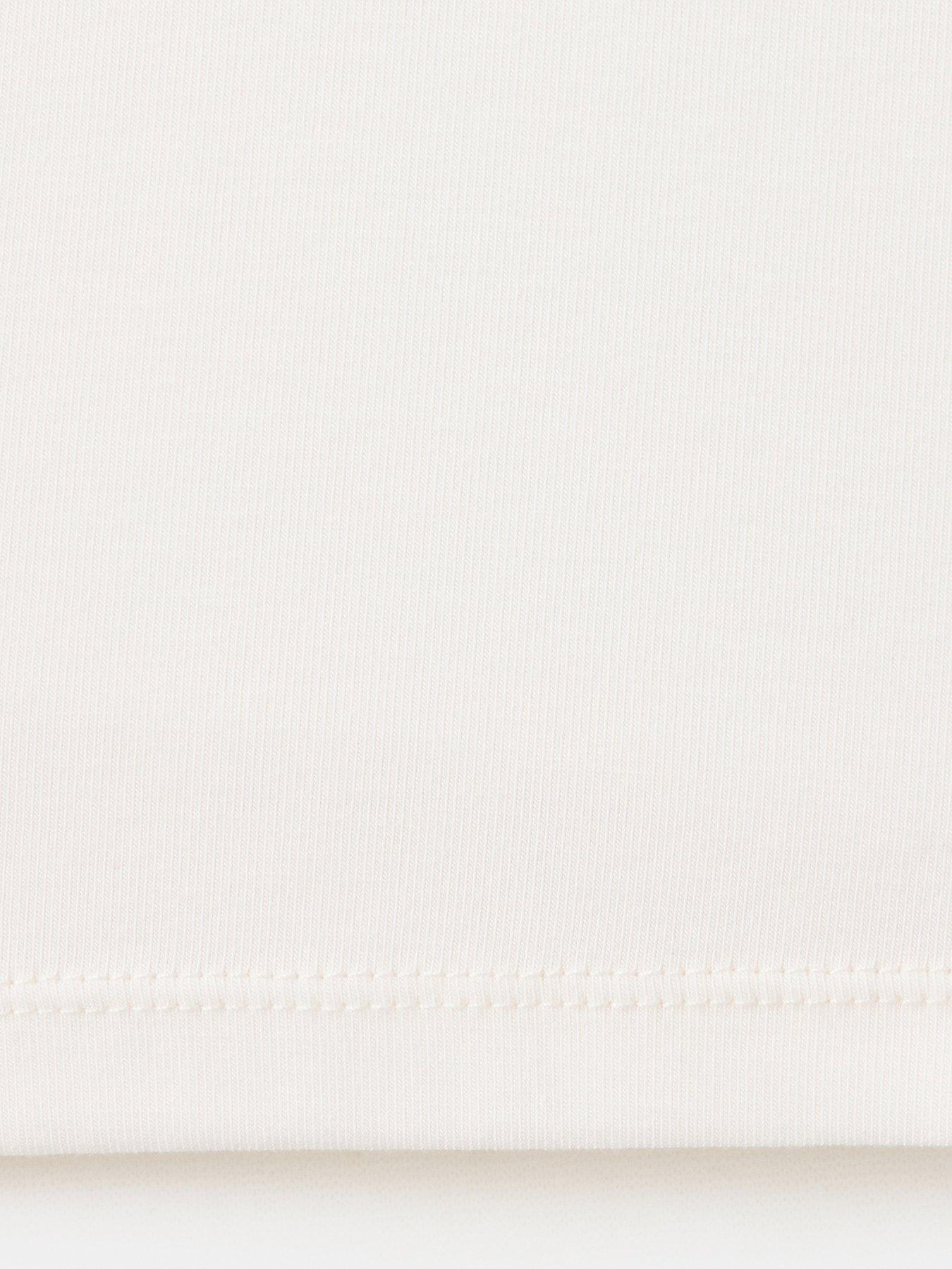 Image 5 of 7 of Mango T-shirt Secondpe