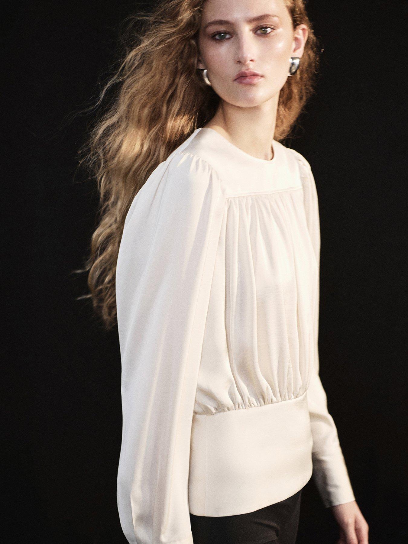 Image 3 of 7 of Mango Blouse Goldy