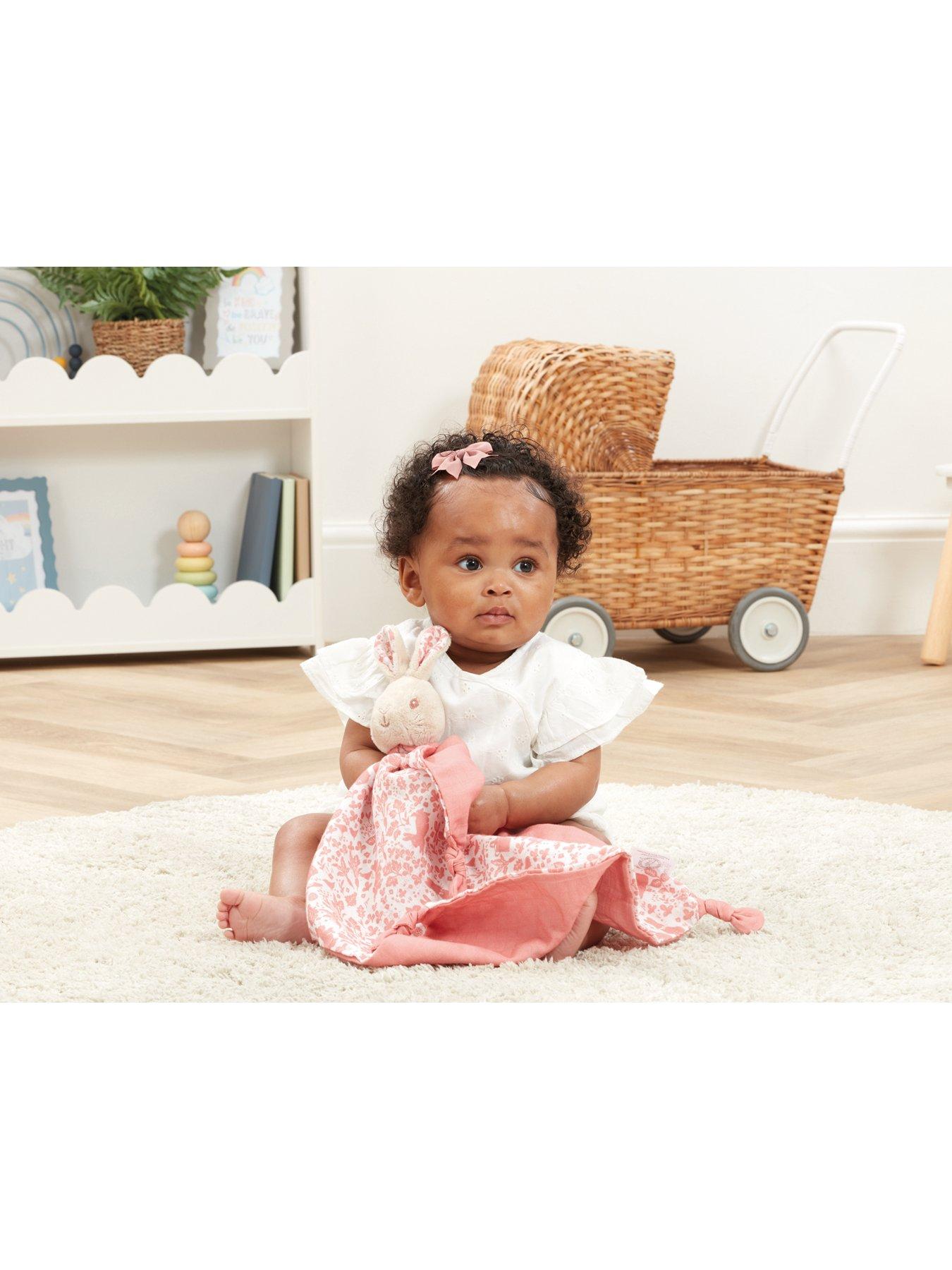 Image 3 of 3 of Peter Rabbit Flopsy Muslin Comforter