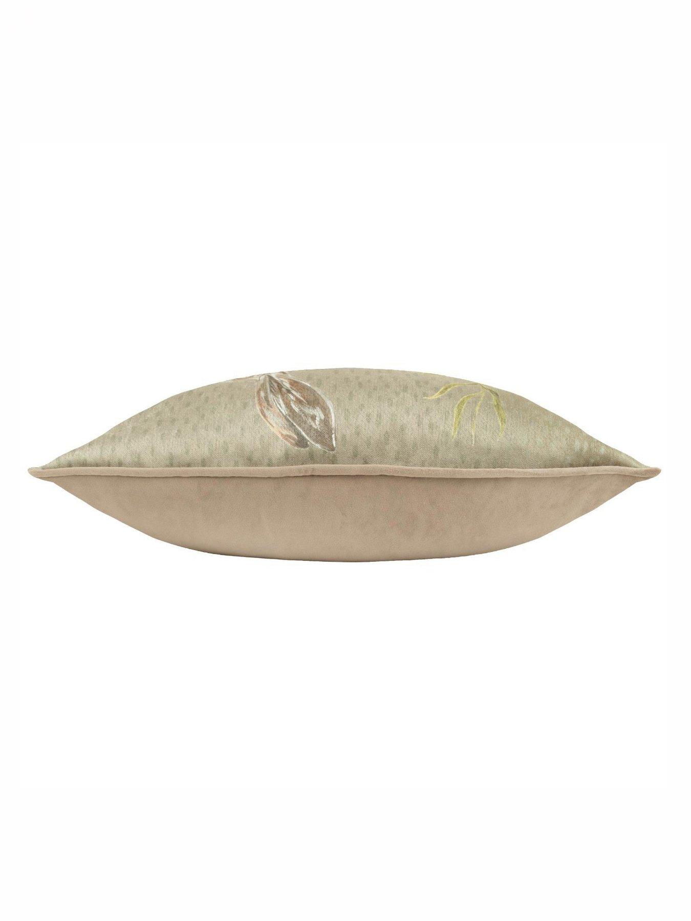 Image 5 of 6 of Wylder MEADOW BLOOM 30X50 POLYESTER CUSHION HAZE