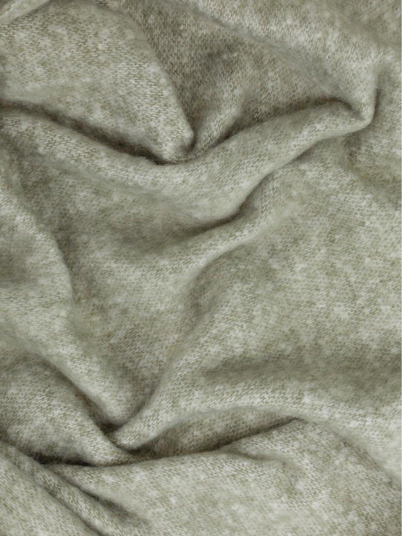 Image 4 of 6 of Furn COZY 140x180 THROW GREEN