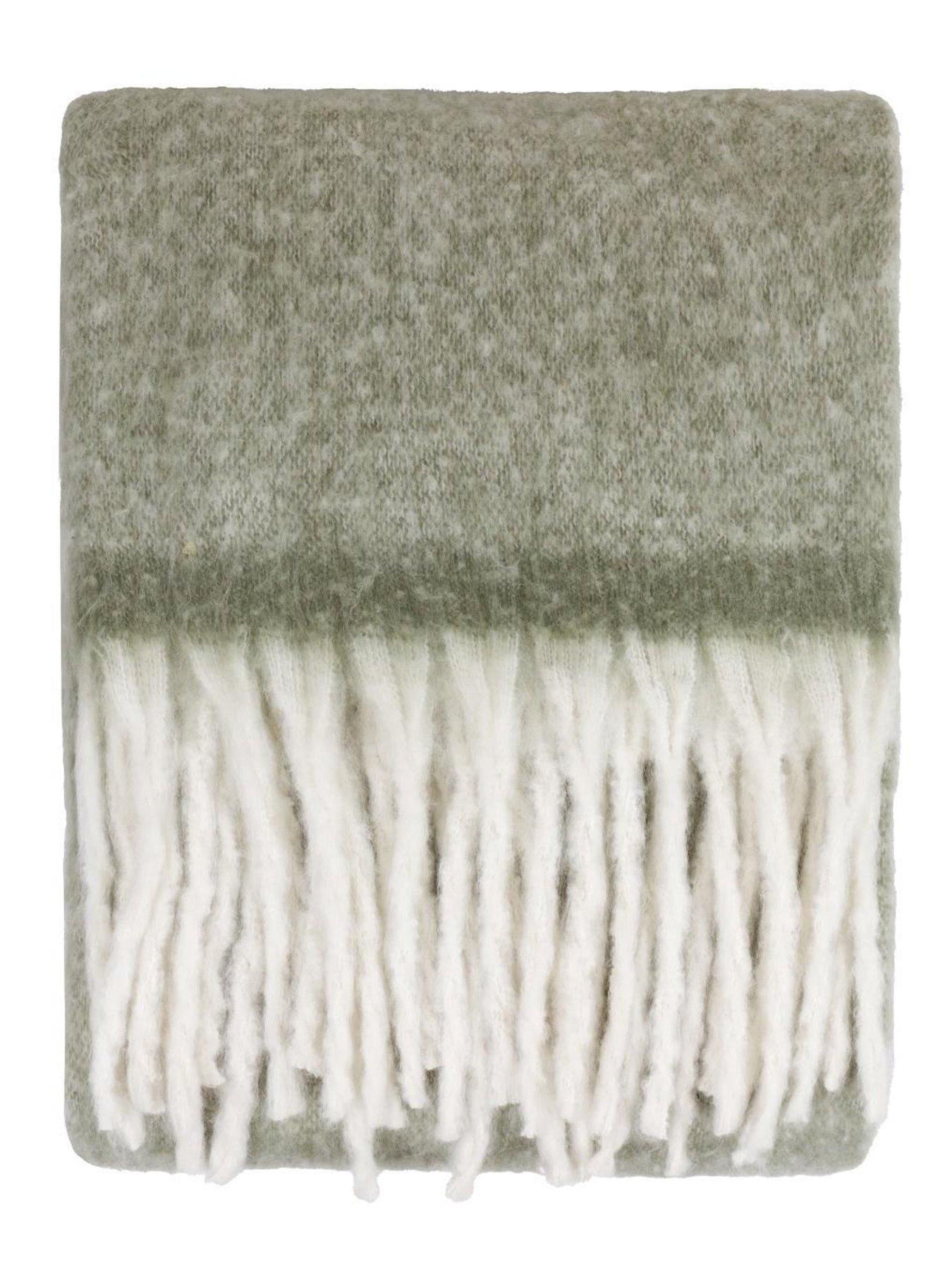 Image 5 of 6 of Furn COZY 140x180 THROW GREEN