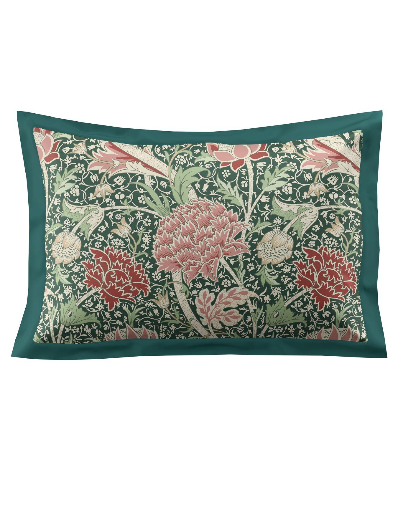 Image 4 of 7 of William Morris at Home Cray Quilt Set