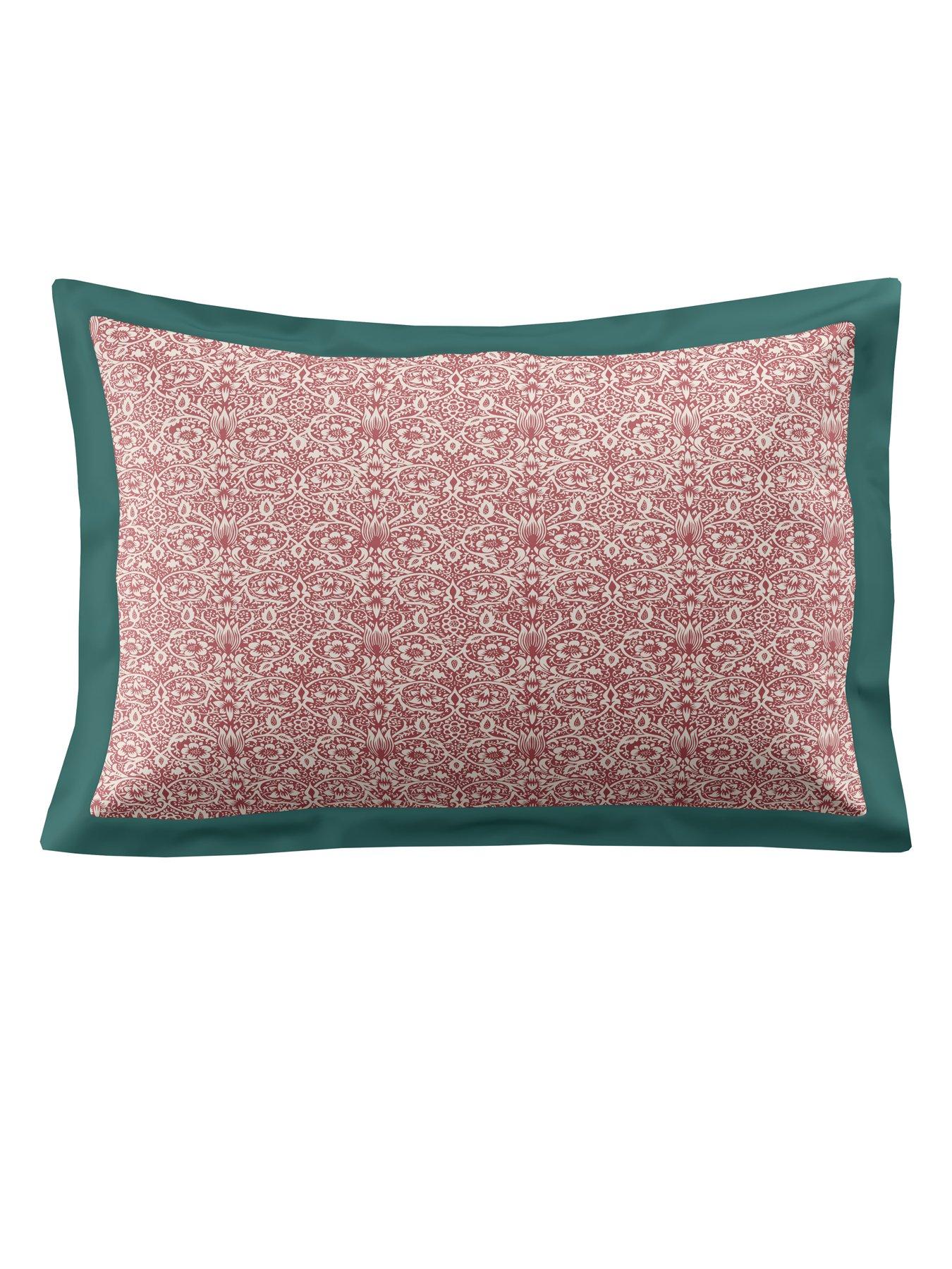 Image 5 of 7 of William Morris at Home Cray Quilt Set
