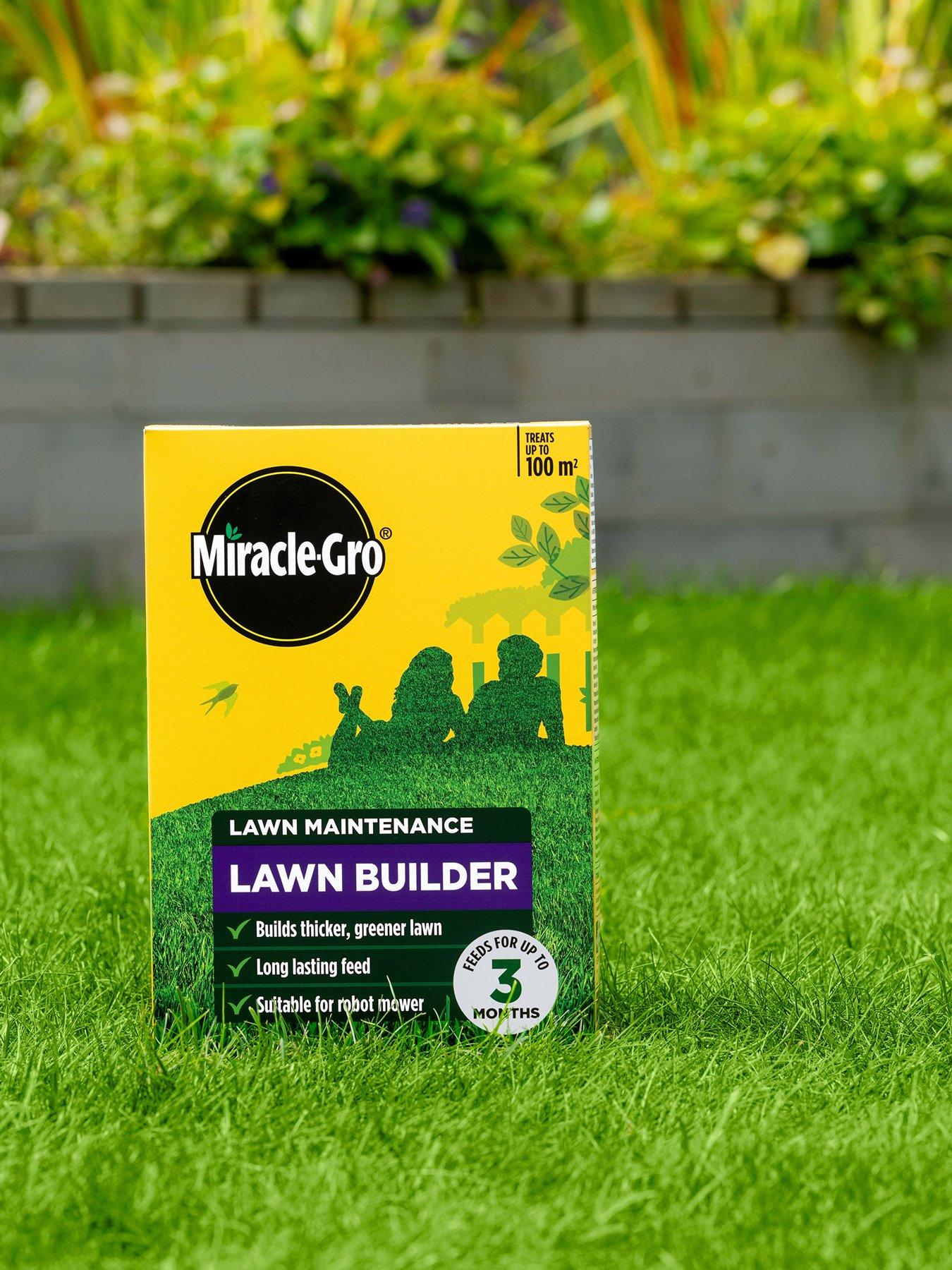 Image 3 of 3 of Miracle-Gro Lawnbuilder 100M2
