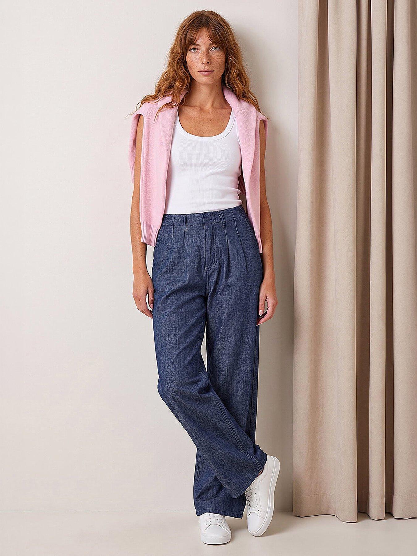 Roman Cotton Wide Leg Pleat Jean
