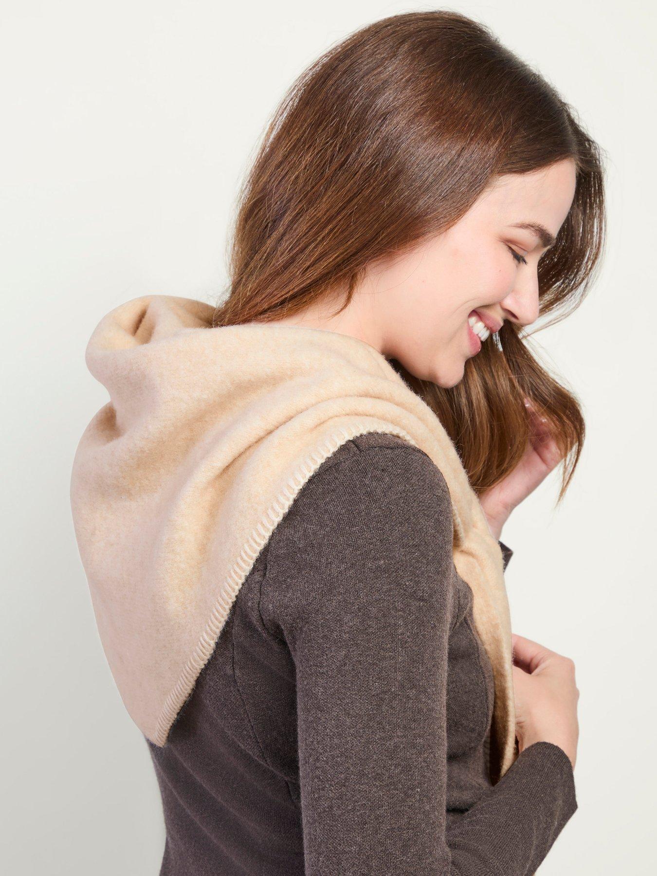 Image 6 of 6 of Totes Isotoner Womens Triangle Wool Blend Scarf - Beige