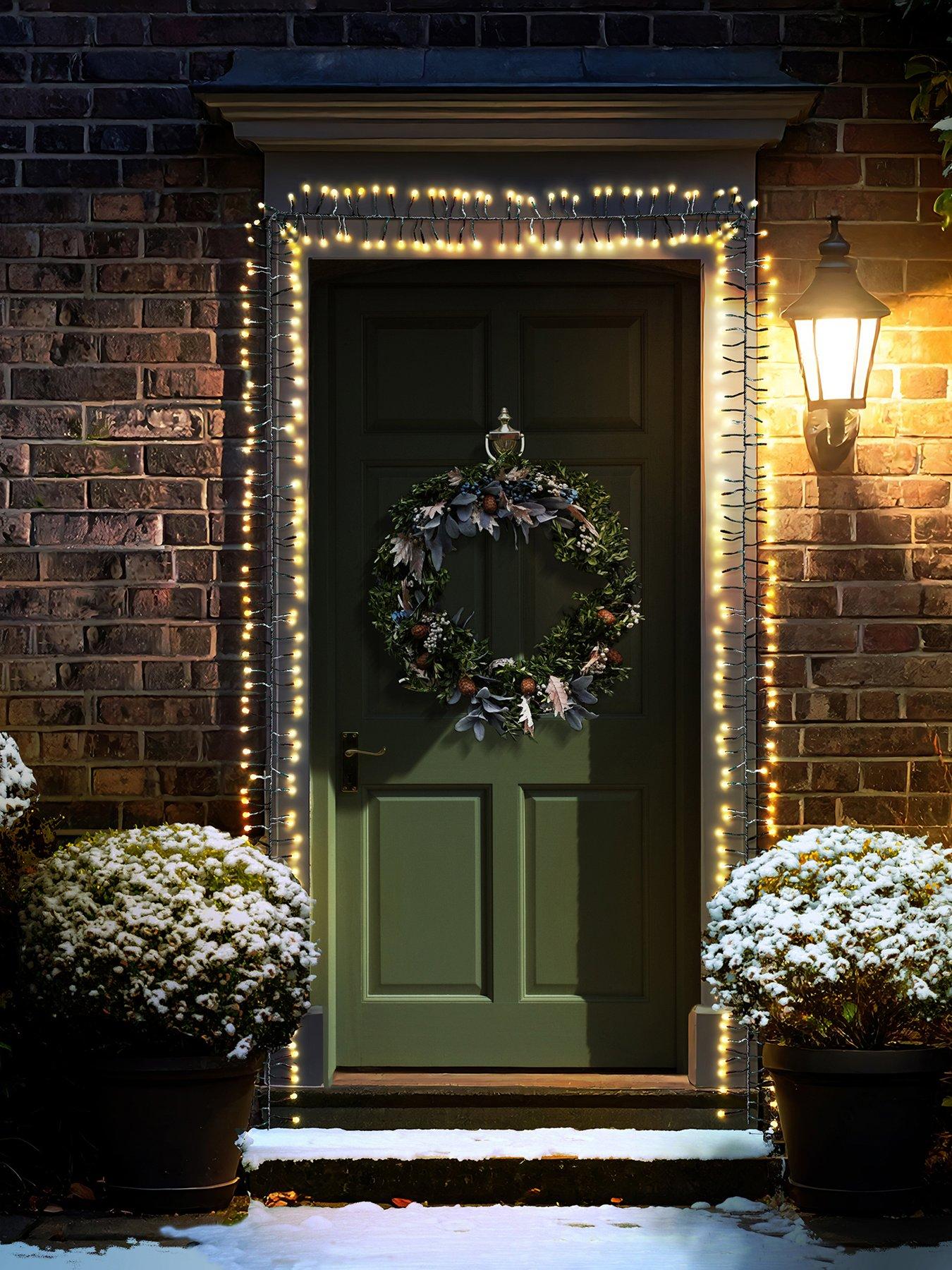 Image 3 of 4 of Premier Decorations 420 Multi Action Berry Cap Door Garland