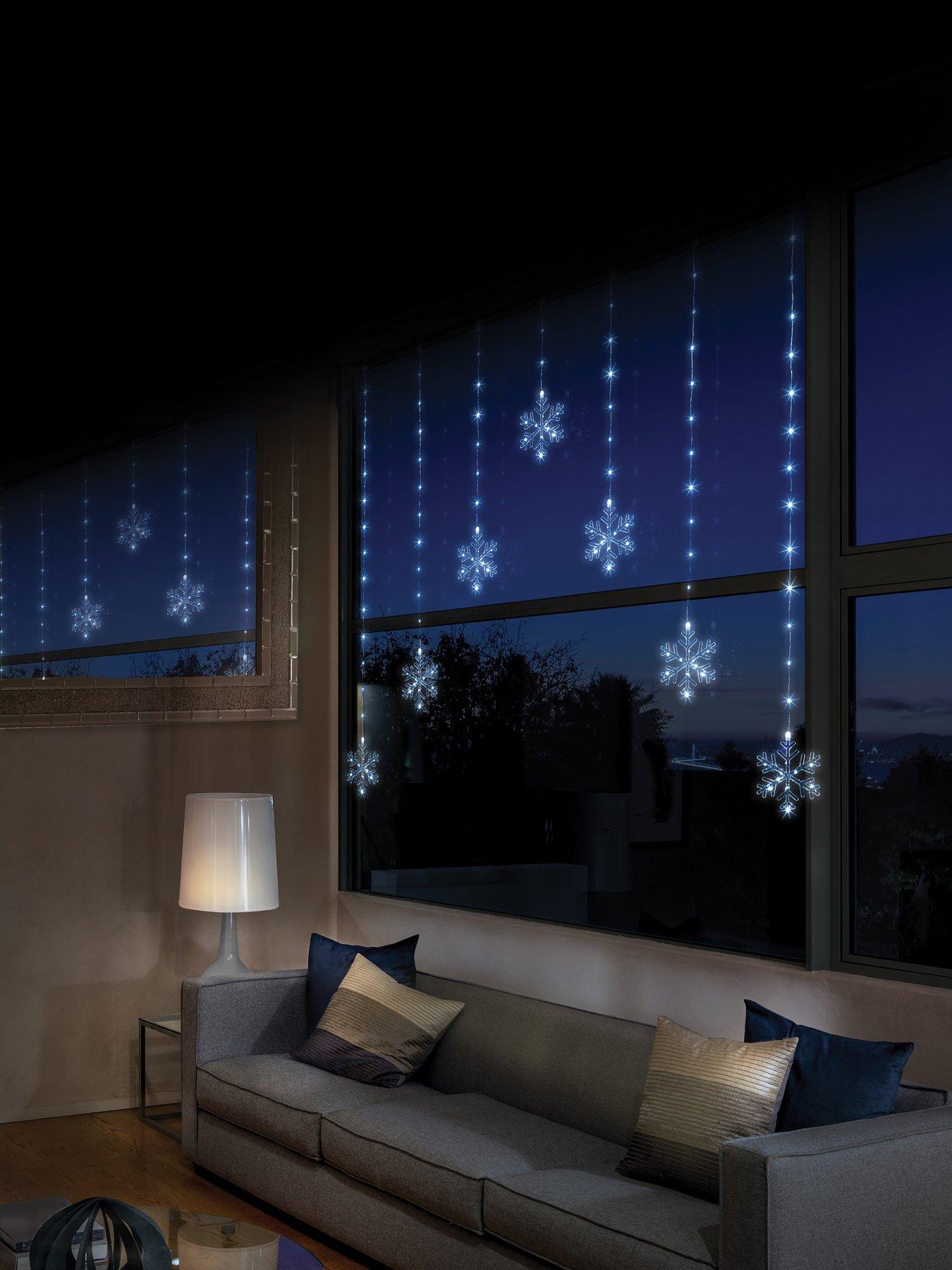 Image 4 of 4 of Premier Decorations 1.2 X 1.2m Snowflake V Curtain Light