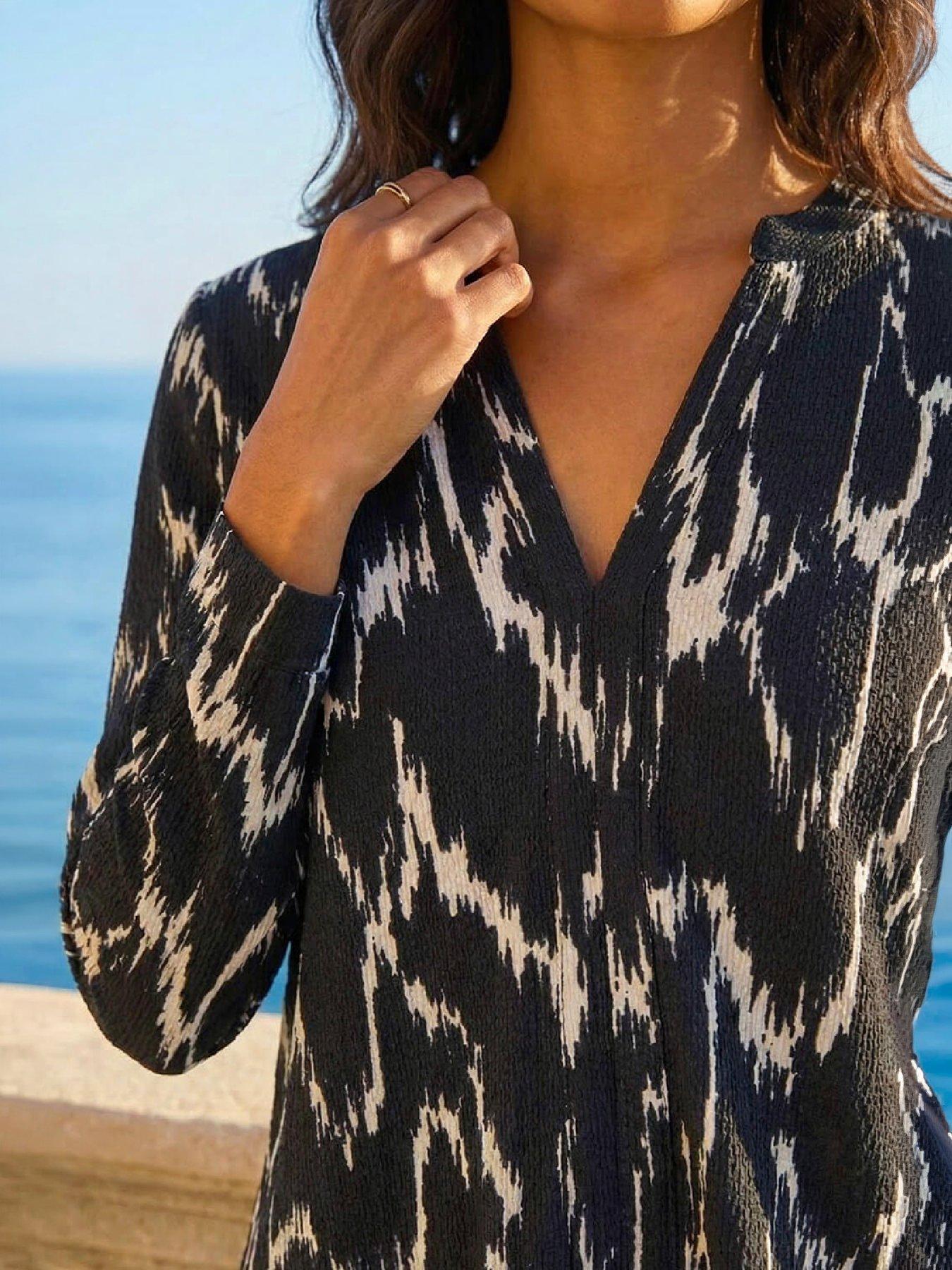 Image 2 of 4 of Roman Womens Notch Neck All-Over Print Long Sleeve Shirt - Black