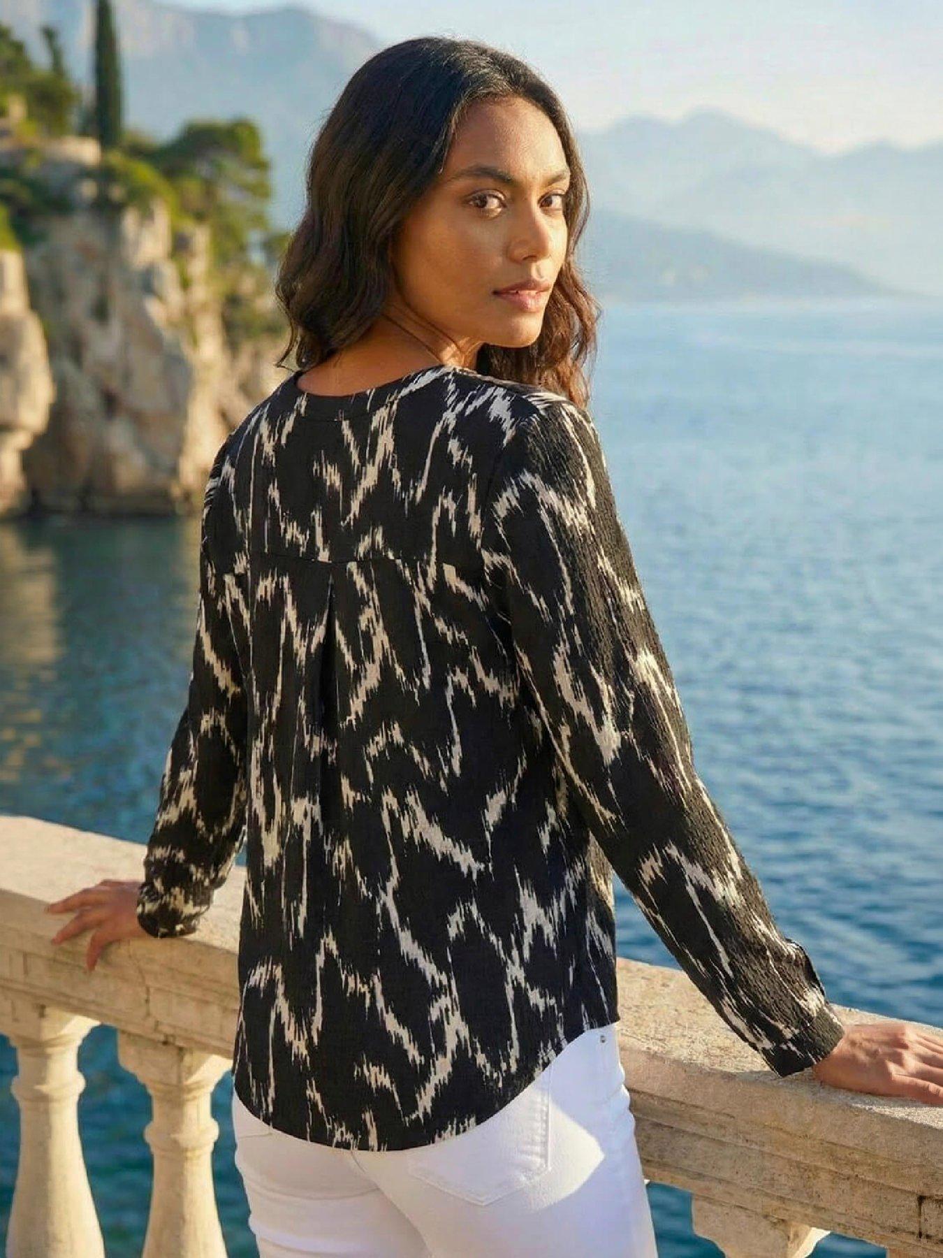 Image 3 of 4 of Roman Womens Notch Neck All-Over Print Long Sleeve Shirt - Black