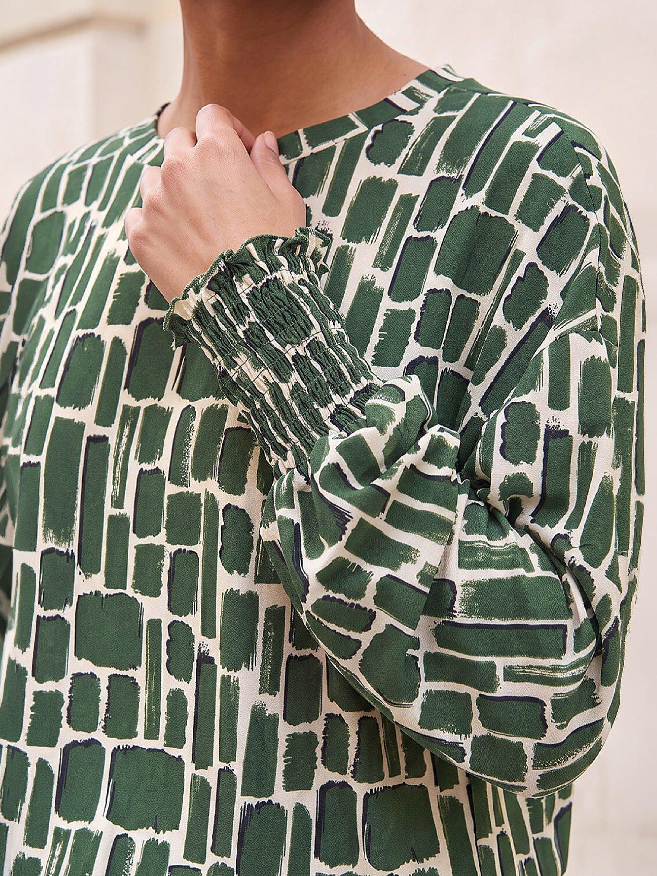 Image 2 of 4 of Roman Womens Geo Print Shirred Hem Stretch Blouse - Green