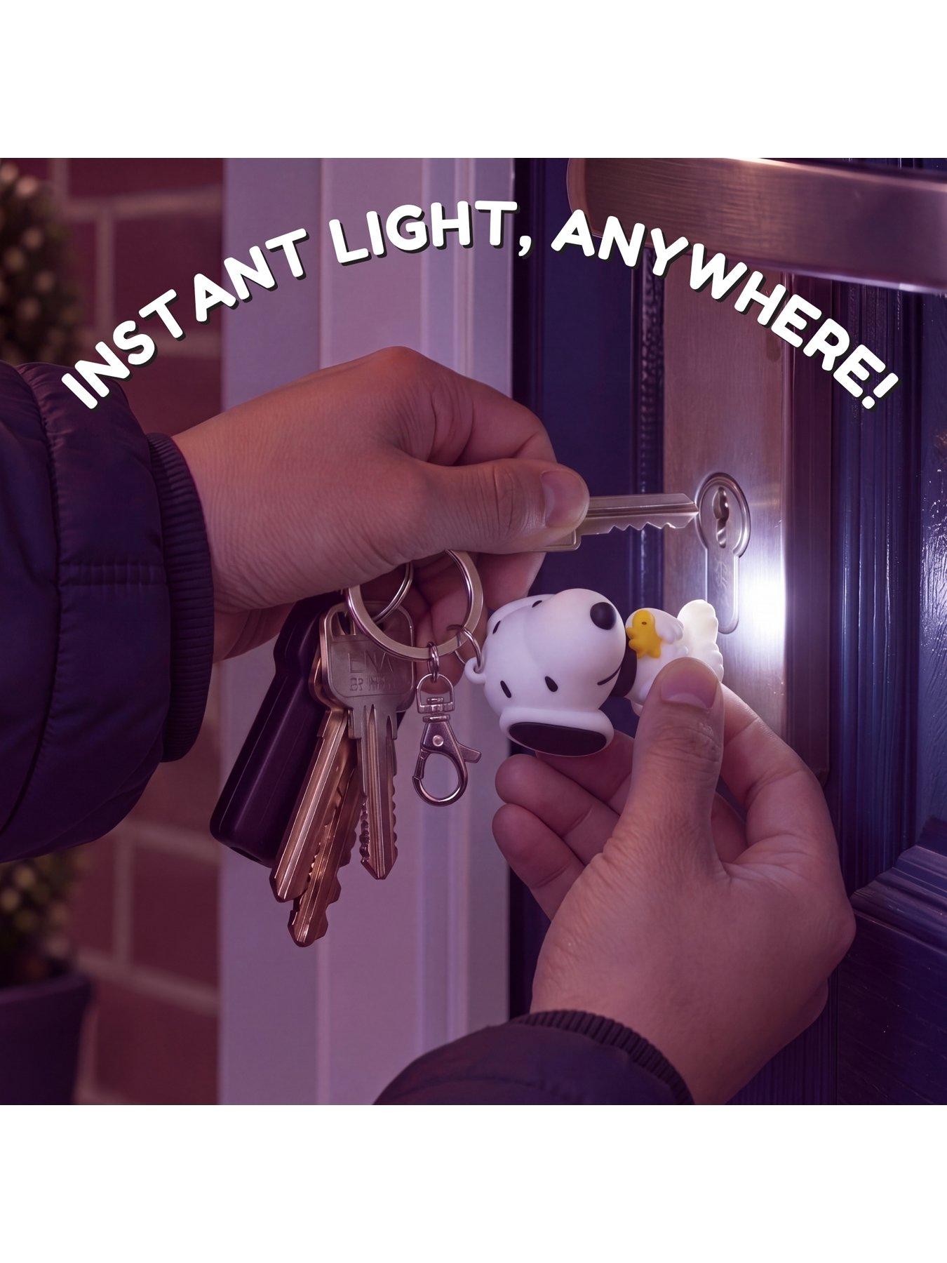 Image 2 of 7 of Snoopy Flashies 3D LED Keychain Flashlight Keyring - Multi