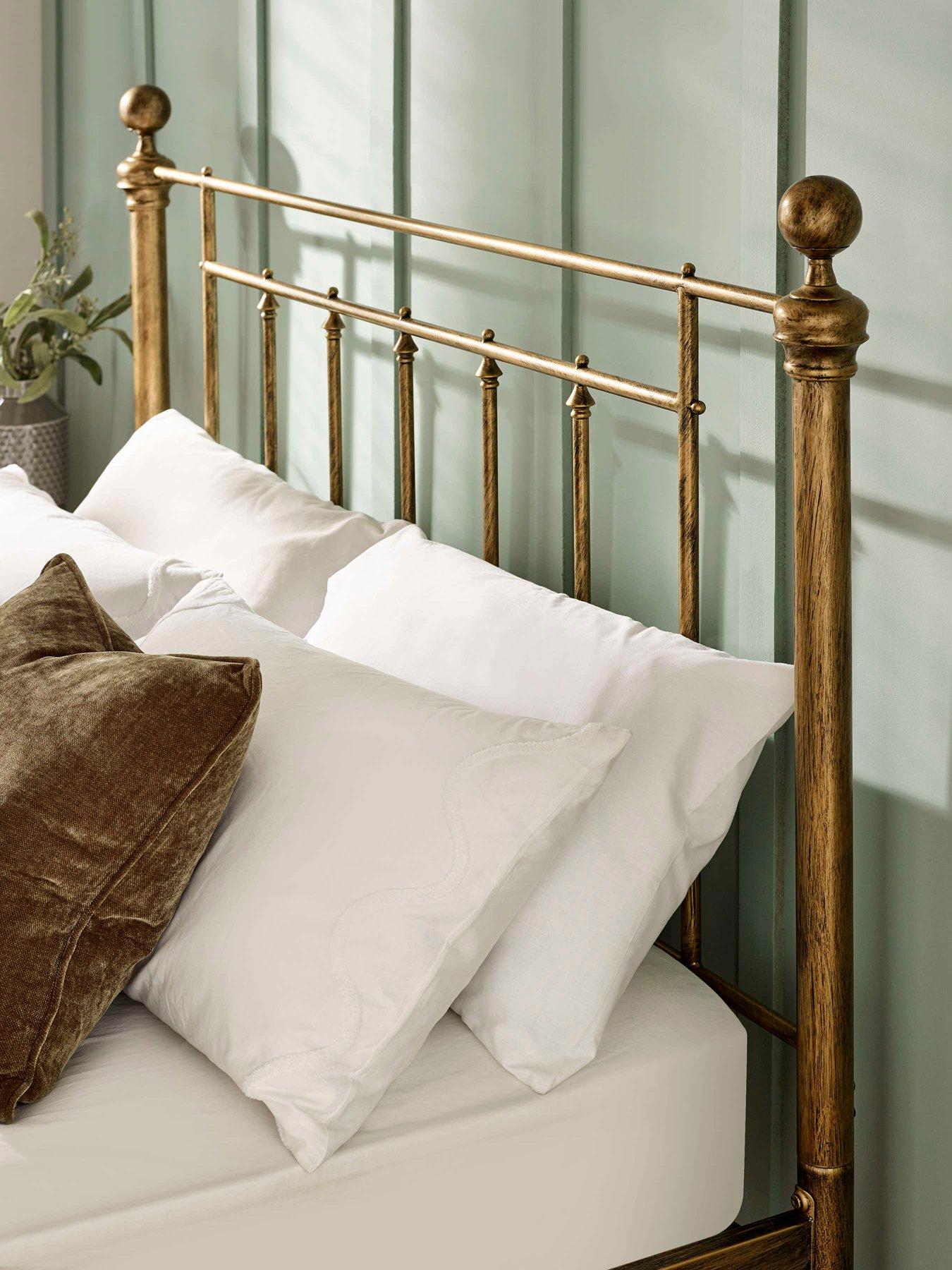 Image 4 of 6 of Julian Bowen Aurelia Brass Metal Bed - King Size