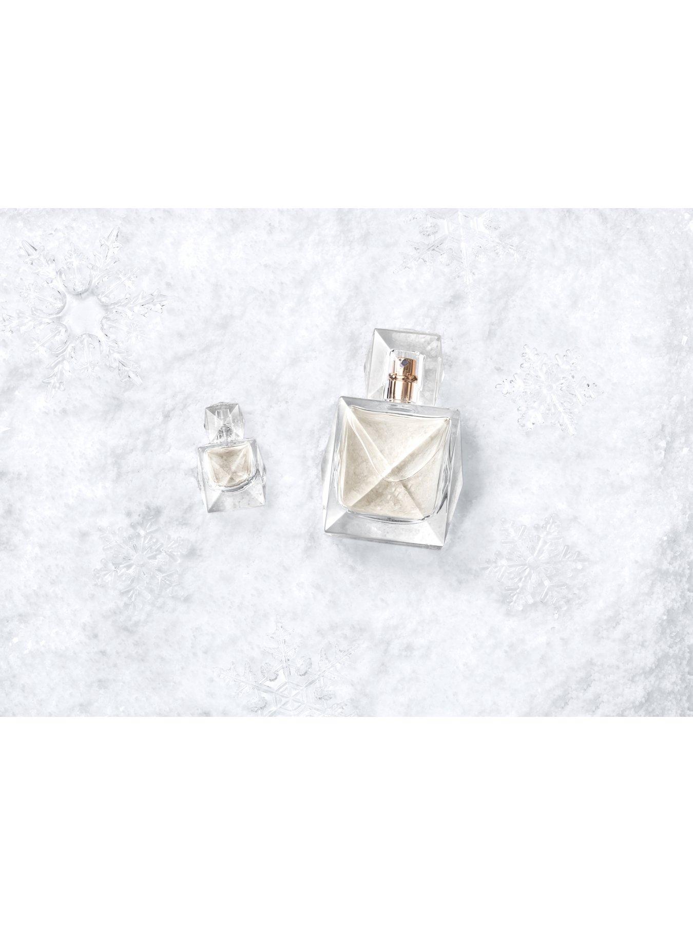 Image 3 of 4 of Khloe Kardashian XO Khloe EDP 100ml + 7.5 Deluxe Mini Gift Set
