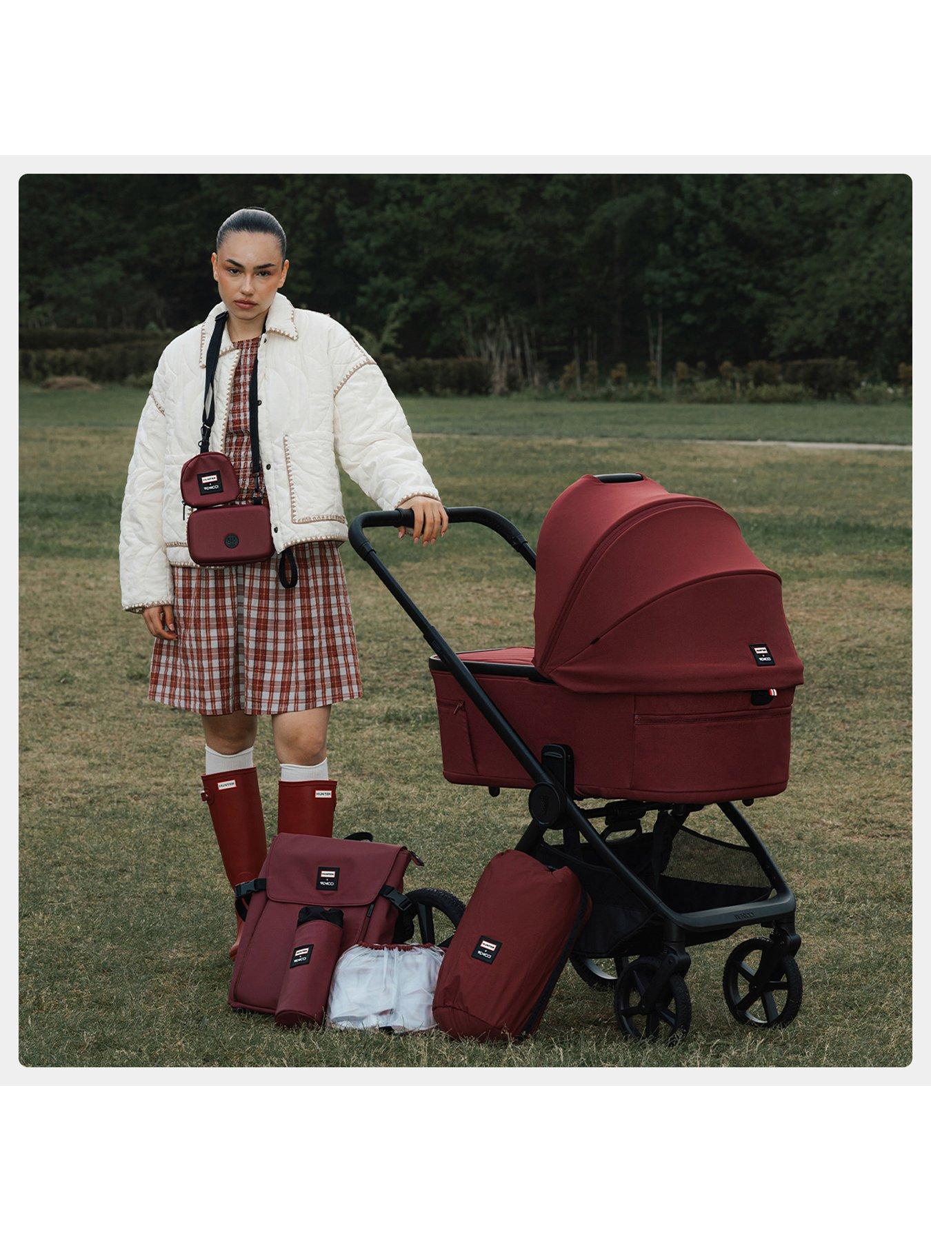Image 7 of 8 of Venicci Upline 3 Hunter - 4in1 Bundle Tiago Black Car Seat and 360 Base - Red
