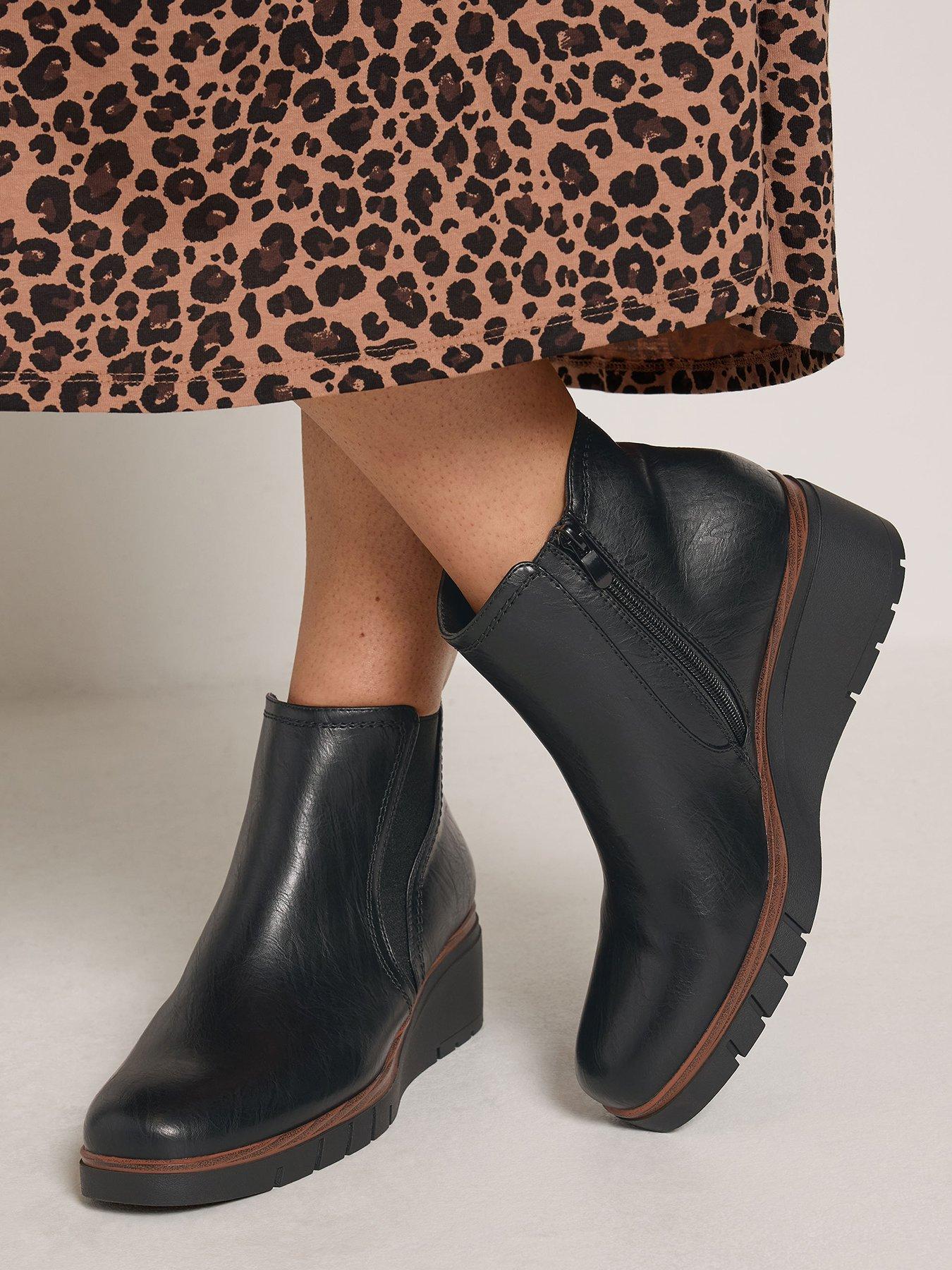 Image 1 of 4 of Yours Womens Extra Wide Fit Elasticated Wedge Boots - Black