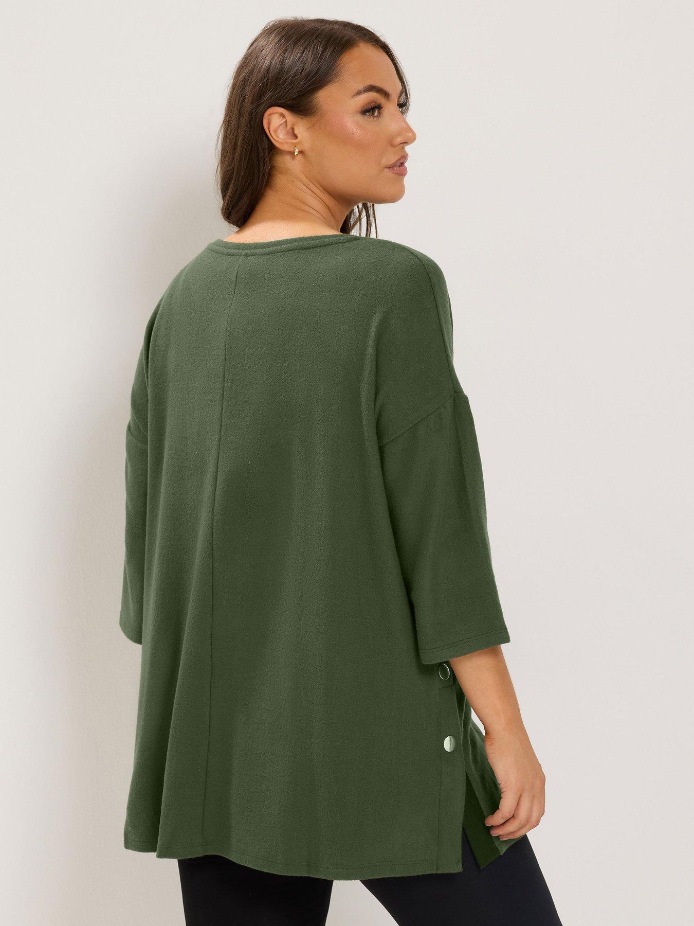 Image 2 of 4 of Yours Womens Curve Soft Touch Side Button Longline Jumper - Green