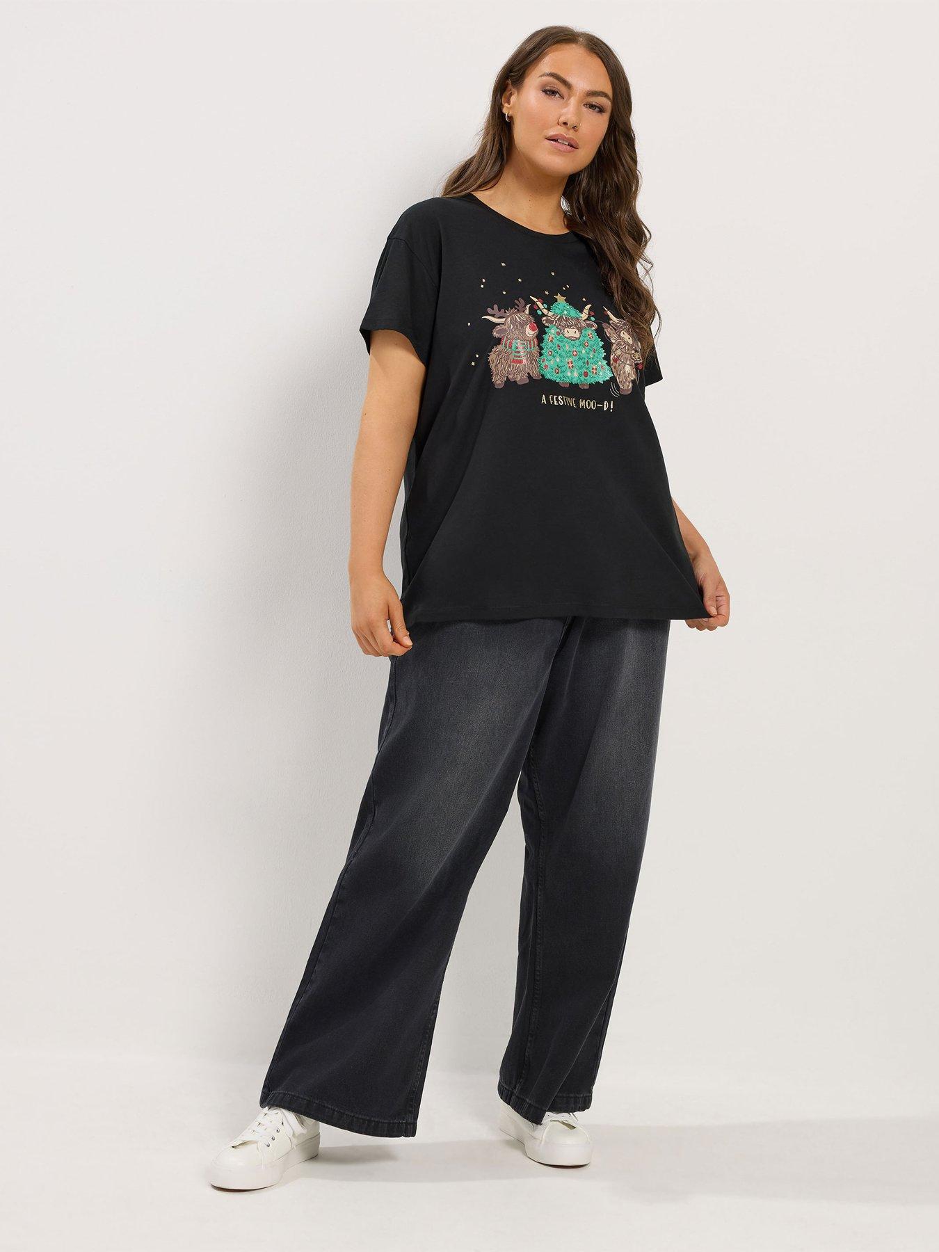 Image 3 of 4 of Yours Womens Plus Size Highland Cow Festive Graphic T-Shirt - Black