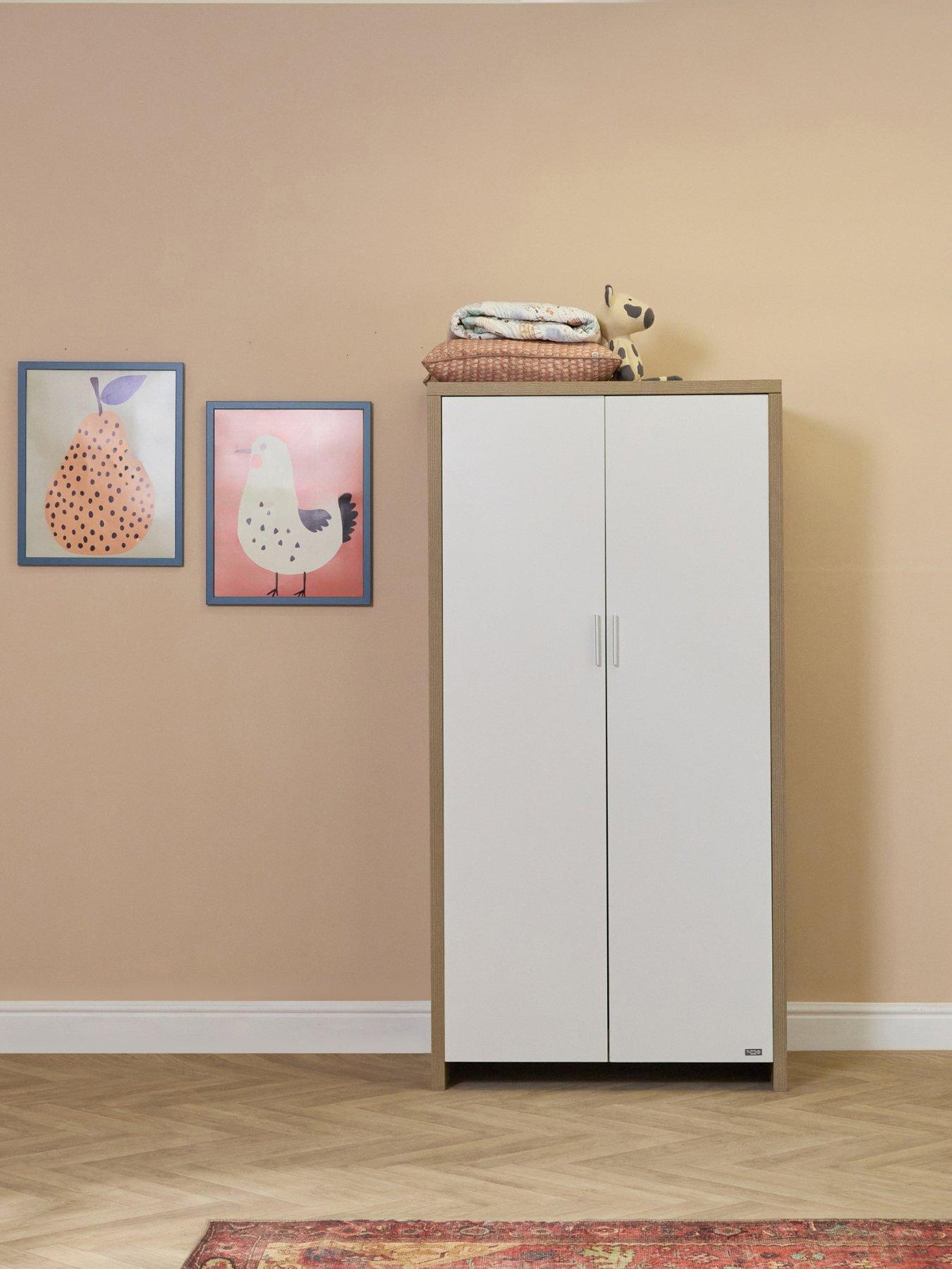 Image 5 of 7 of Tutti Bambini Modena 3 Piece Room Set - White/Oak