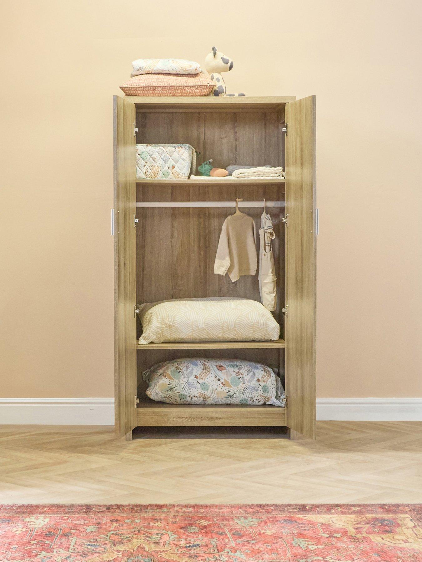 Image 6 of 7 of Tutti Bambini Modena 3 Piece Room Set - Oak