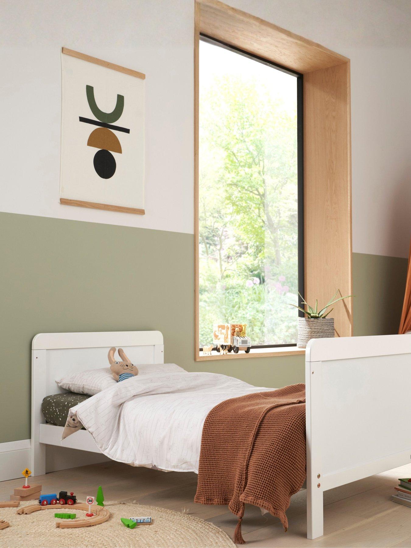 Image 4 of 7 of Tutti Bambini Rio 2pc Nursery Furniture Set - White