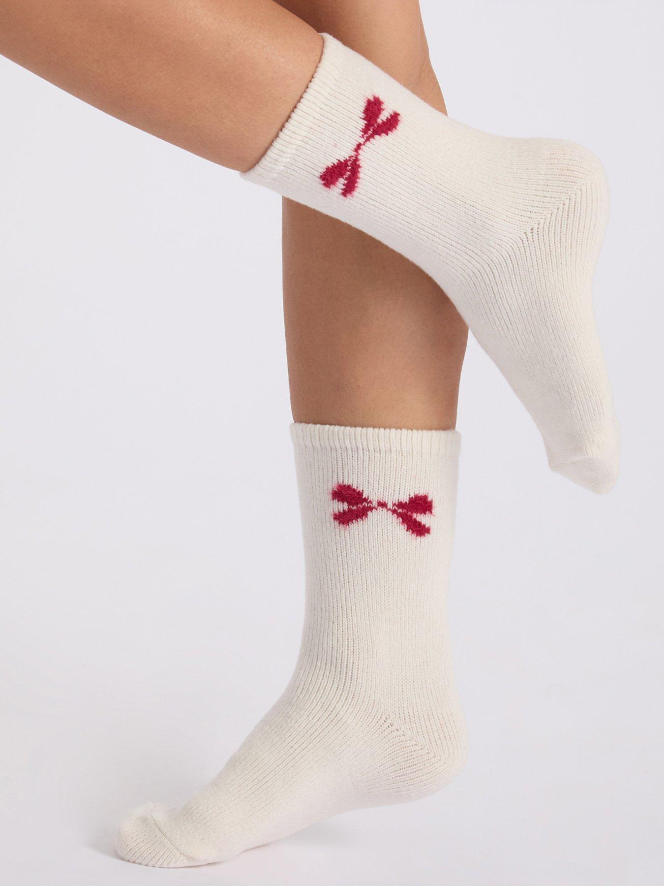 Image 3 of 5 of Boux Avenue Womens Bow Hearts Supersoft Cosy 3 Pack Socks - Multi
