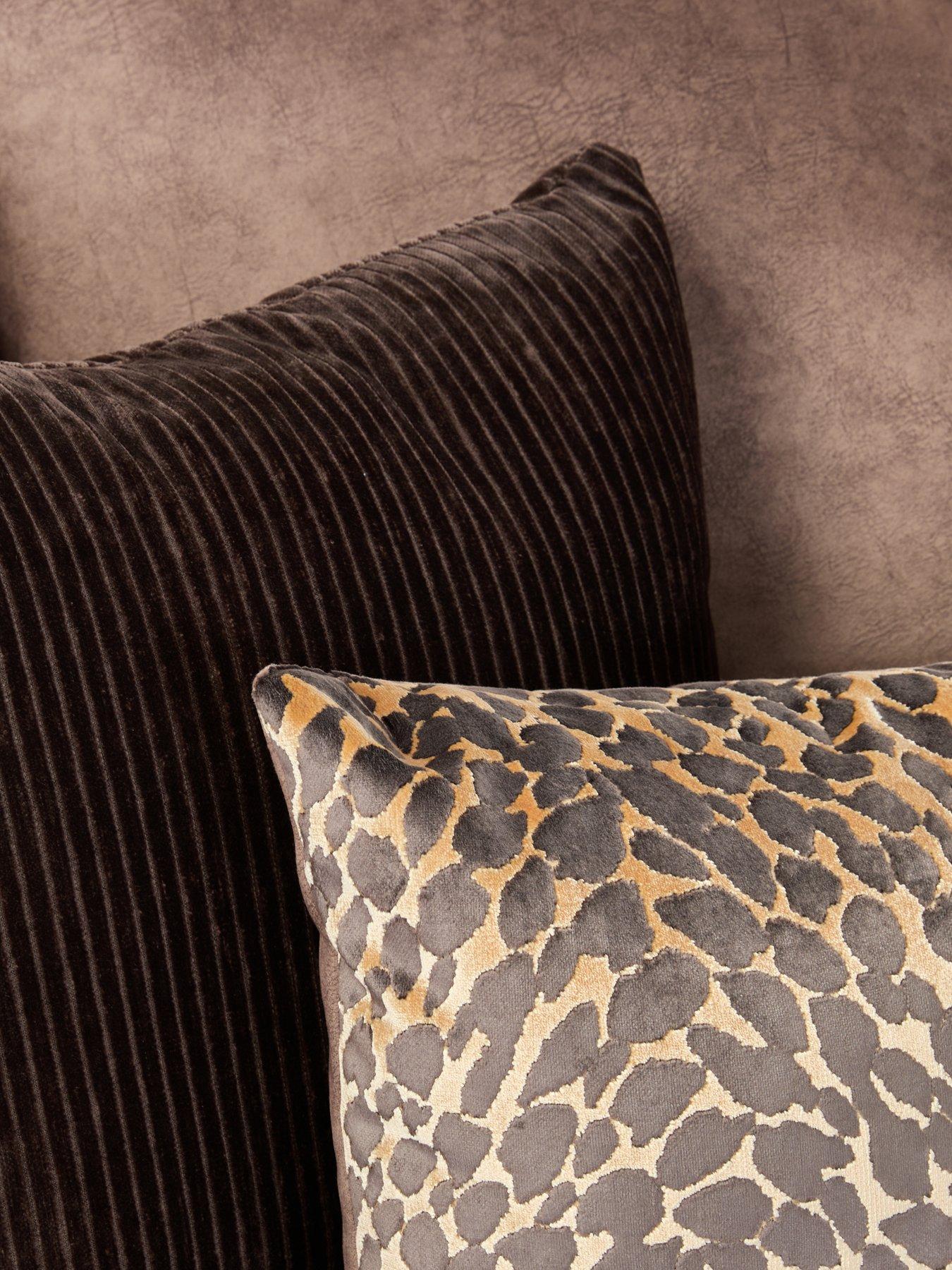 Image 5 of 7 of The Very Collection Nessa Corner Group - Made to Order in the UK