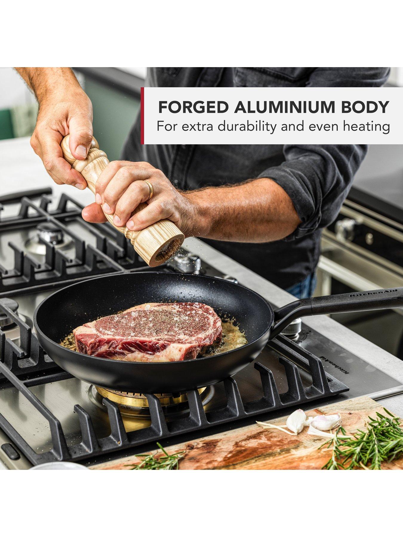 Image 4 of 7 of KitchenAid Classic Forged Round Grillpan 28cm