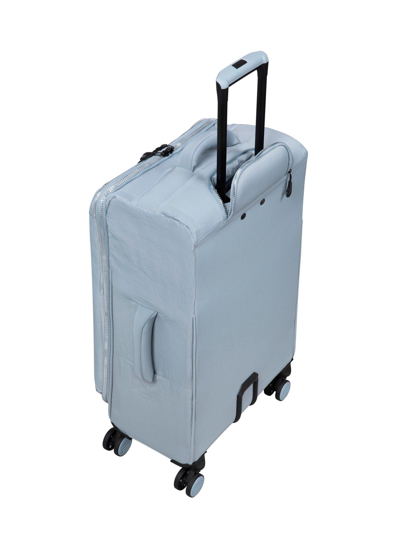 Image 4 of 7 of it Luggage Ashdon Medium Suitcase