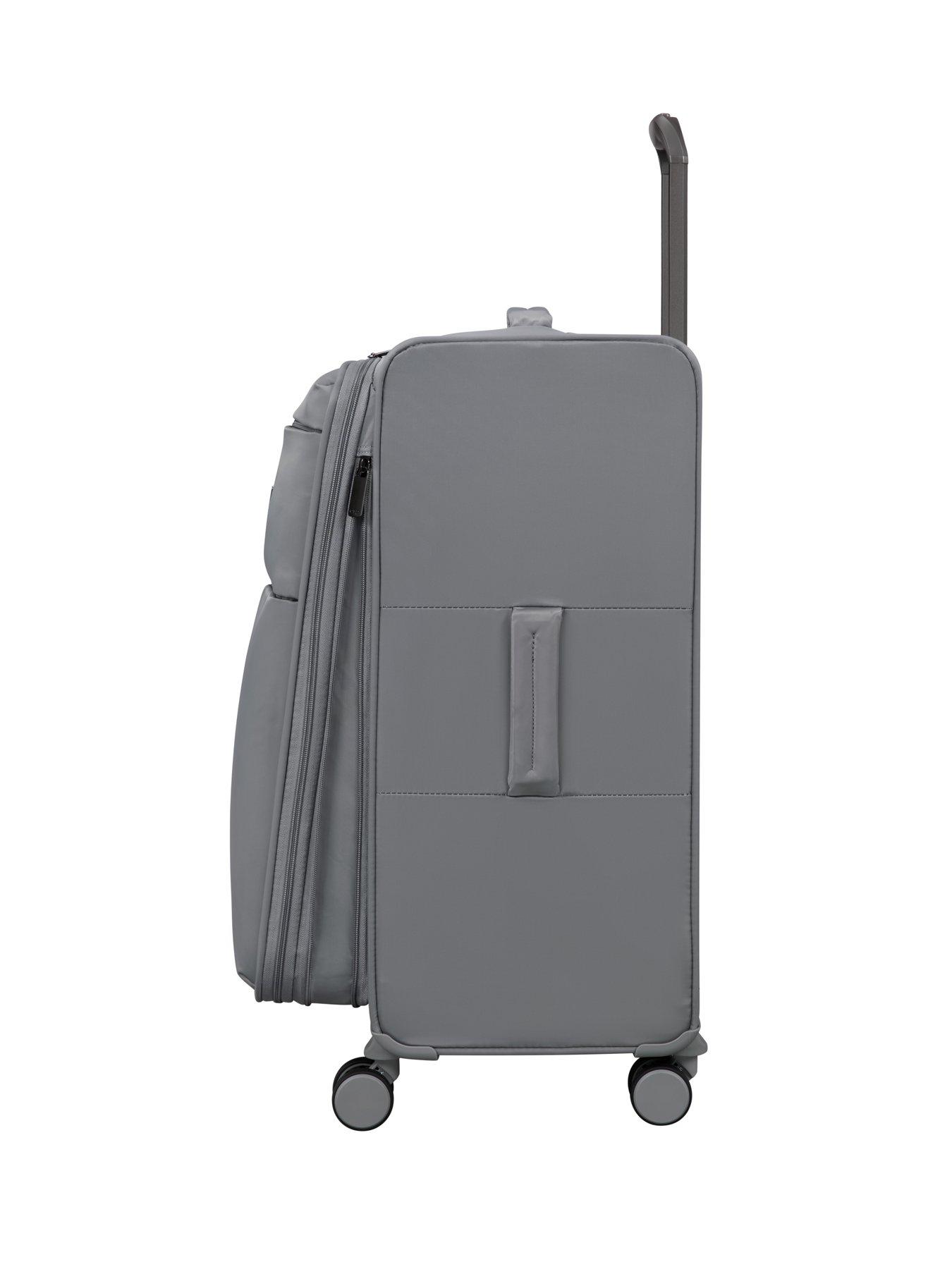 Image 4 of 7 of it Luggage Affluent Medium Suitcase